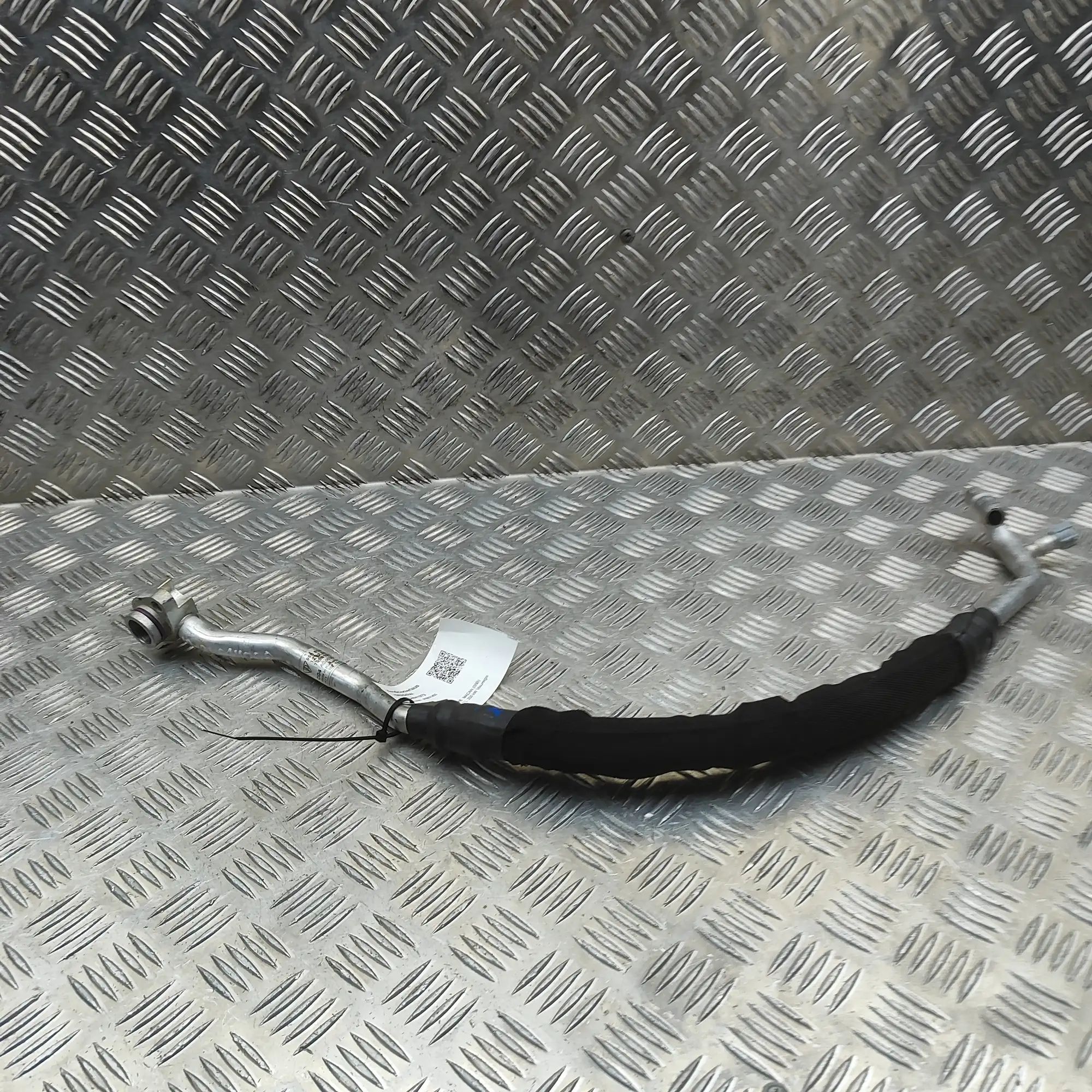 Porsche Macan A/C Air Con Hose Pipe A/C Air Con Hose Pipe — PORSCHE MACAN (95B) (20...