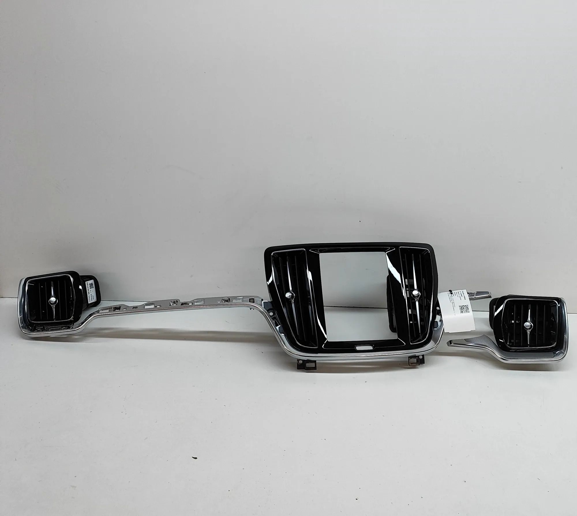 Volvo S60 Dashboard Trim Dashboard trim — VOLVO S60 (III 224) (2019-...)...