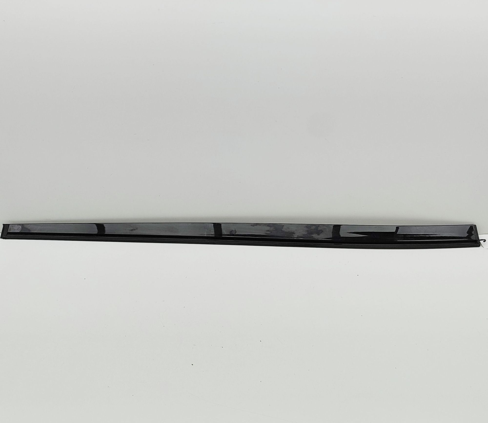 Land Rover Defender Left Side Roof Strip Trim Left Side Roof Strip Trim — LAND ROVER DEFENDER...