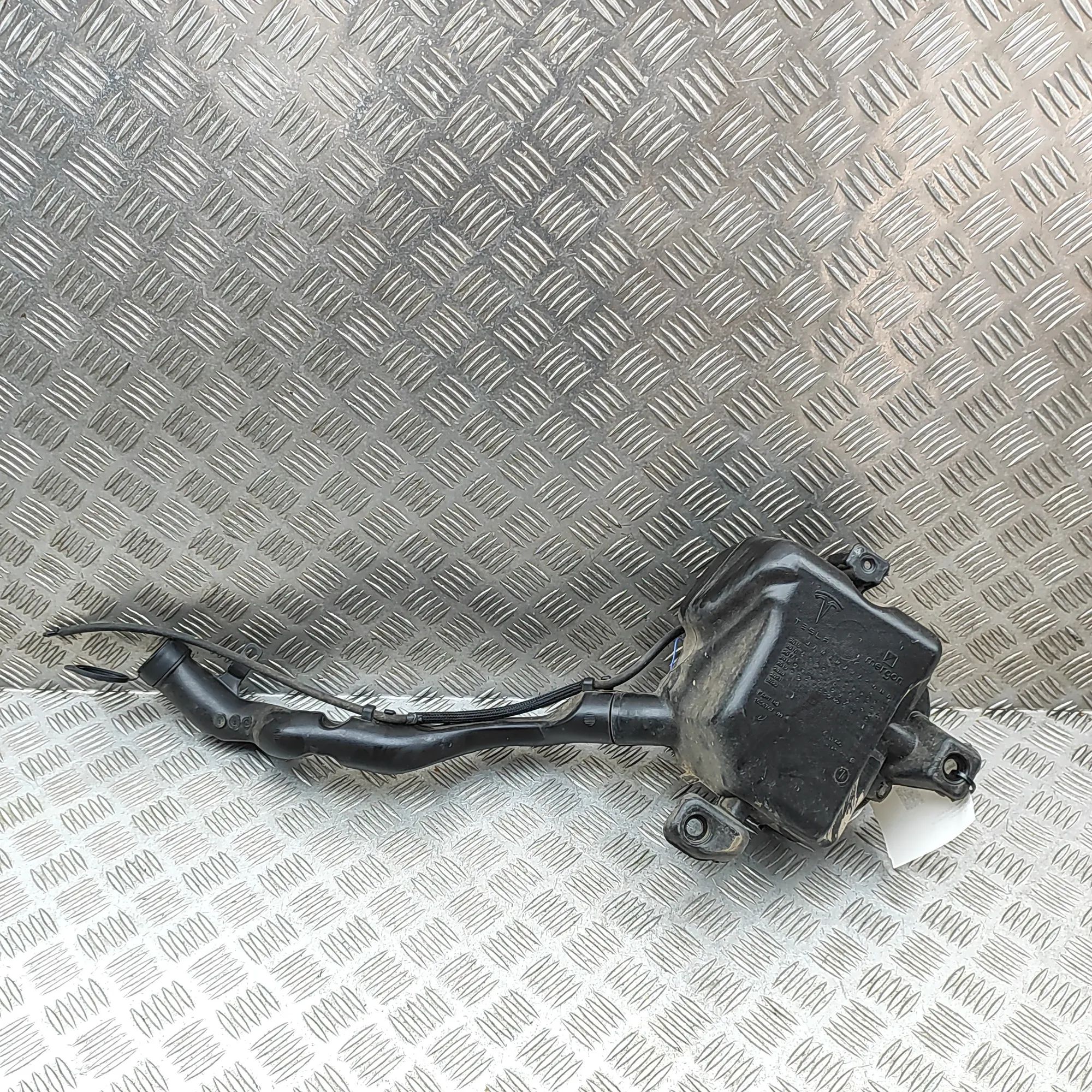 Tesla Model X Window Washer Tank Window Washer Tank — TESLA MODEL X (2013-...) —...