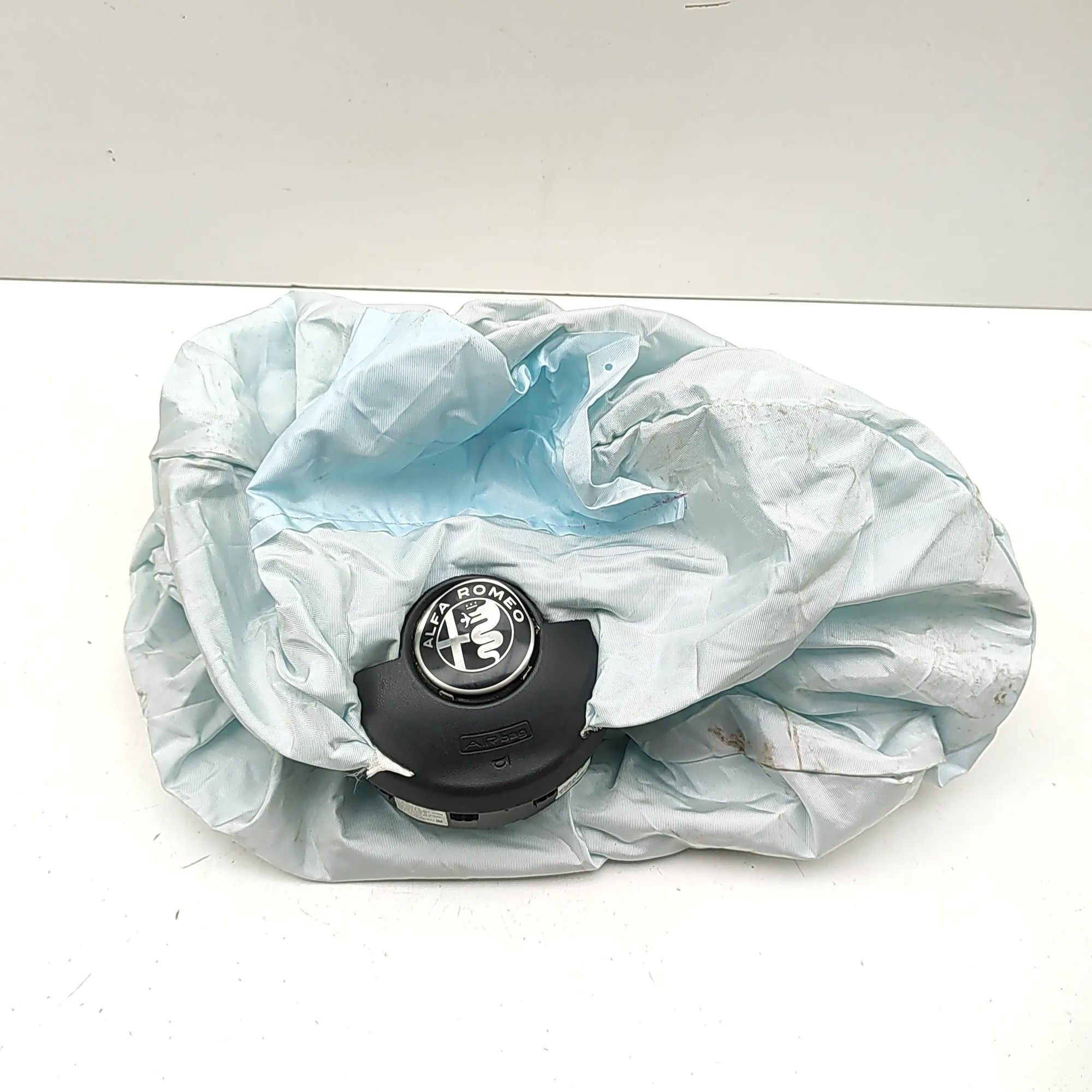 Alfa-Romeo Stelvio Steering Wheel Safety Bag SRS Steering Wheel Safety Bag SRS — ALFA ROMEO STEL...