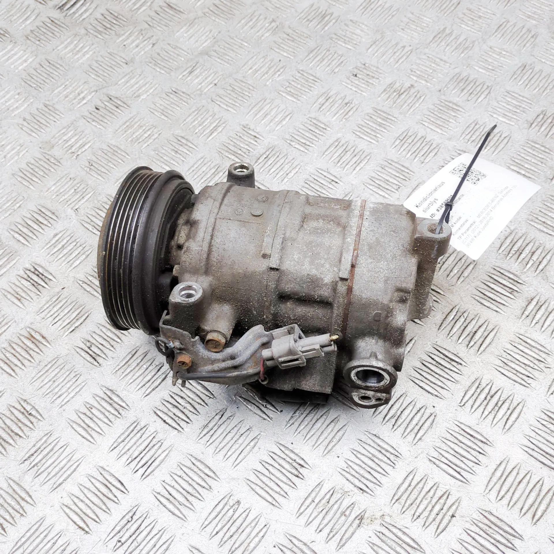 Mercedes-Benz CLA (C117) Air-conditioning compressor Air-conditioning compressor — MERCEDES BENZ CLA...