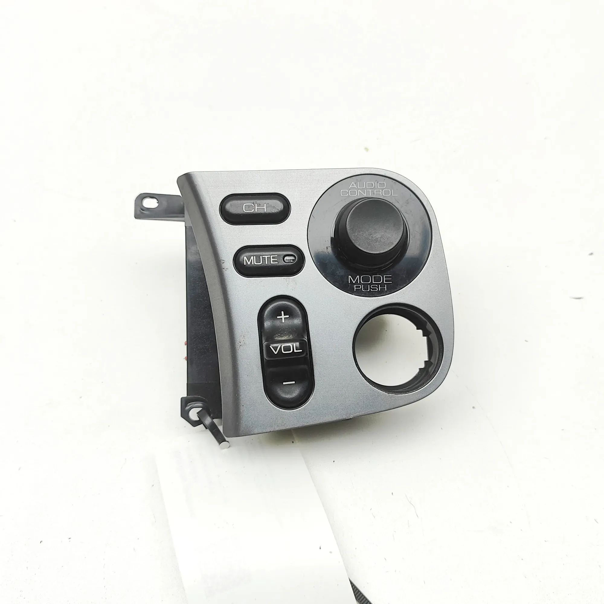 Honda S2000 Audio player buttons Audio player buttons — HONDA S2000 (AP) (1999-....
