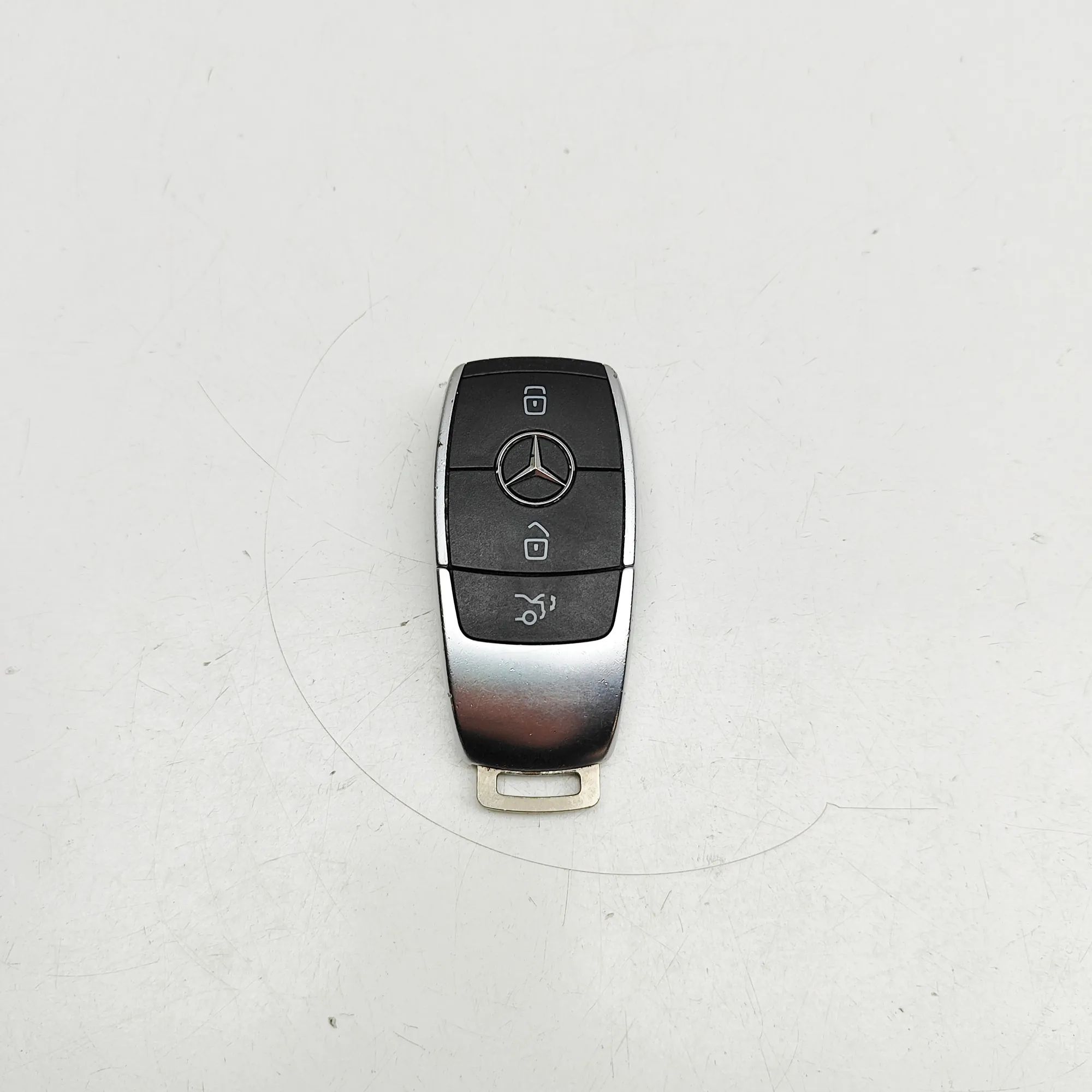 Mercedes-Benz GLA (X156) Süütevõti Ignition key — MERCEDES BENZ GLA (H247) (2020-....