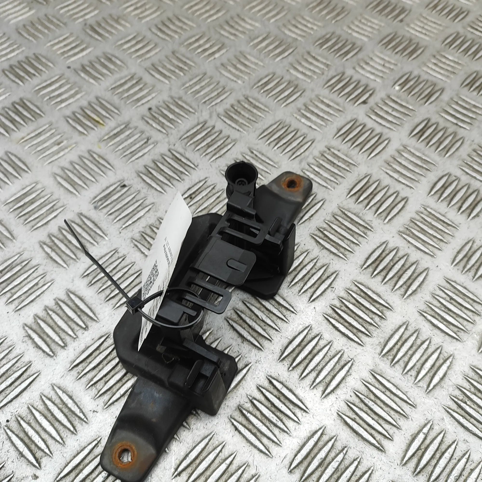 Bracket Brand/Model: NISSAN NP300
Year: 2019
Engine: 2....