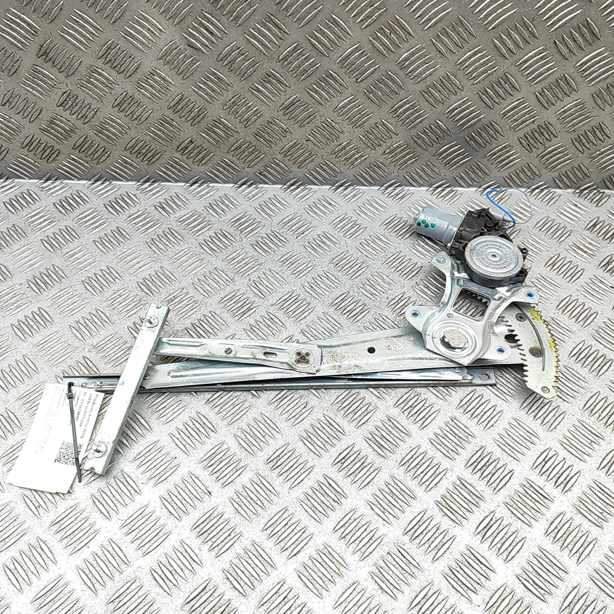Isuzu  D-Max Front Left Door Window Regulator Front Left Door Window Regulator — ISUZU D-MAX ...
