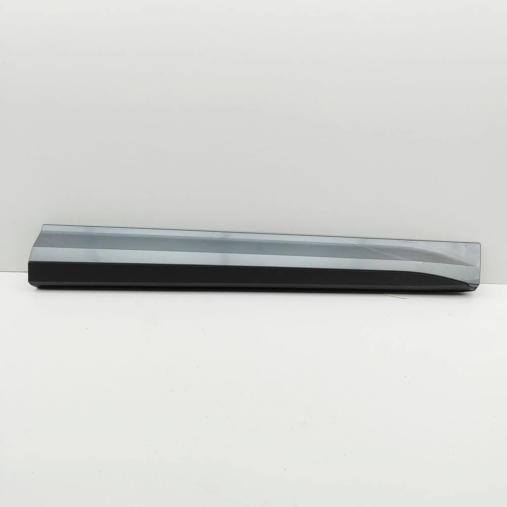 Skoda Enyaq Front Right Door Lower Molding Front Right Door Lower Molding — SKODA ENYAQ (i...