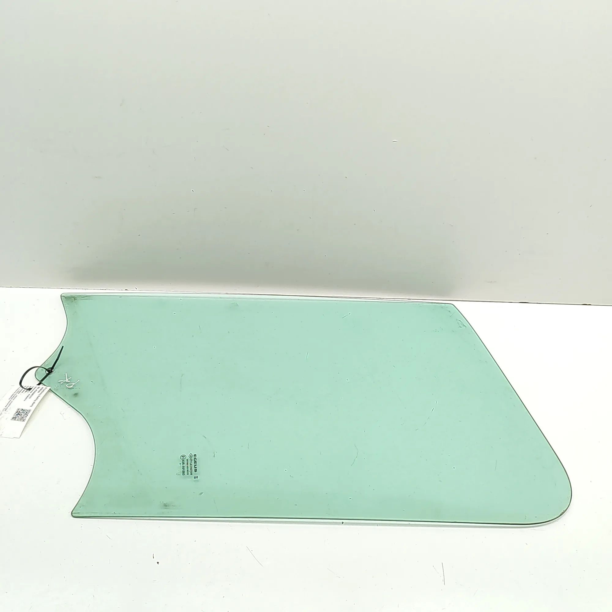 Nissan NV400 / Interstar Front Left Door Window Front Left Door Window — NISSAN NV400 (Van) (20...