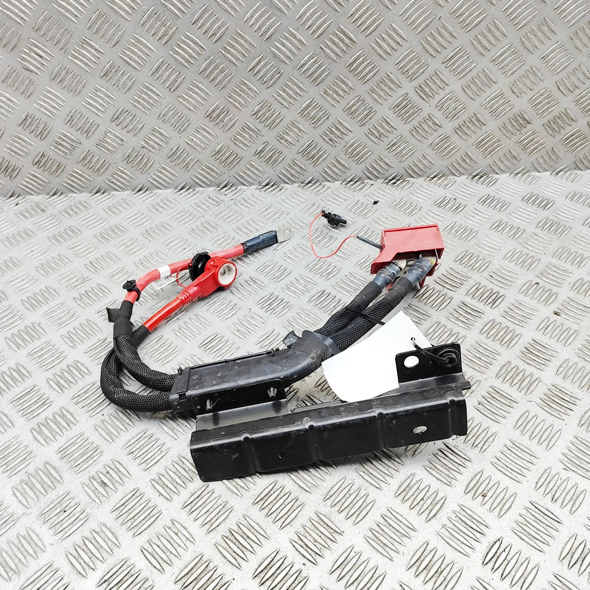 BMW iX (I20) Positive Battery Cable Positive Battery Cable — BMW IX (I20) (2021-......