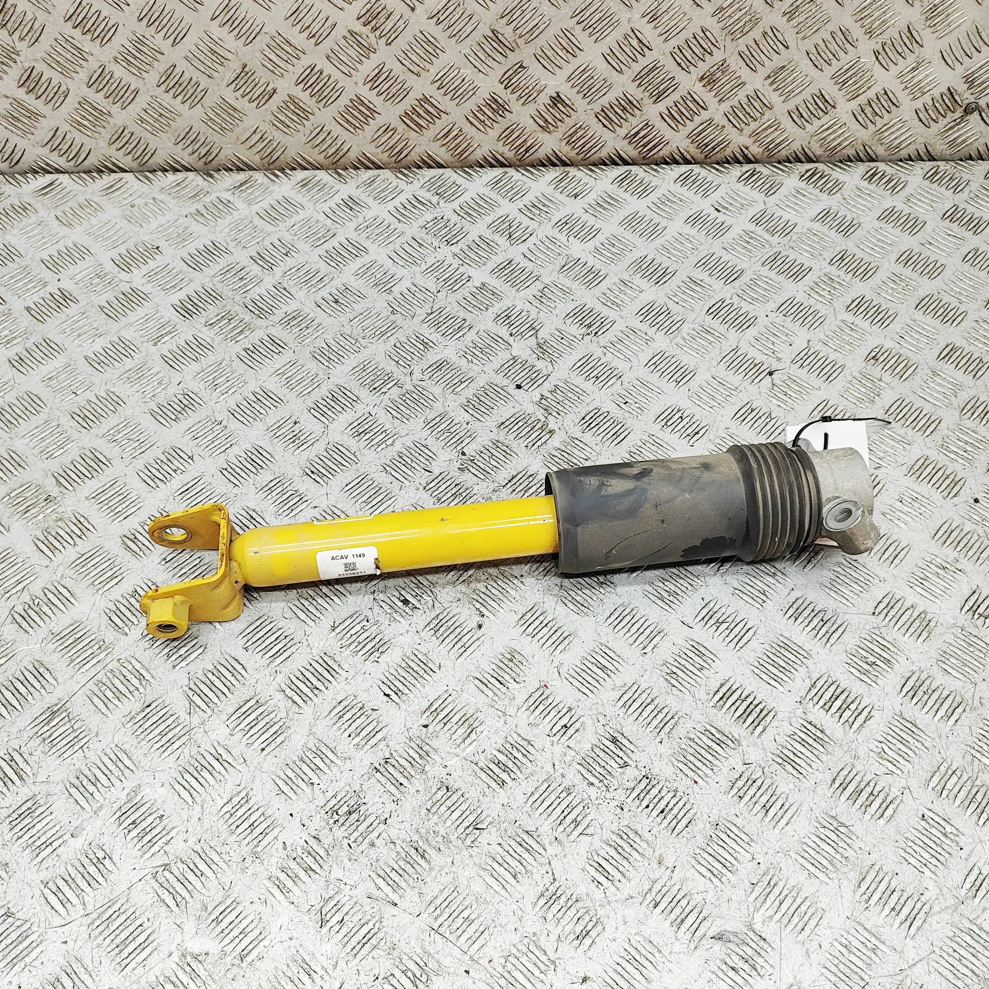 Chevrolet Corvette (C7) Shock absorber — rear right Shock absorber — rear right — CHEVROLET CORVETT...