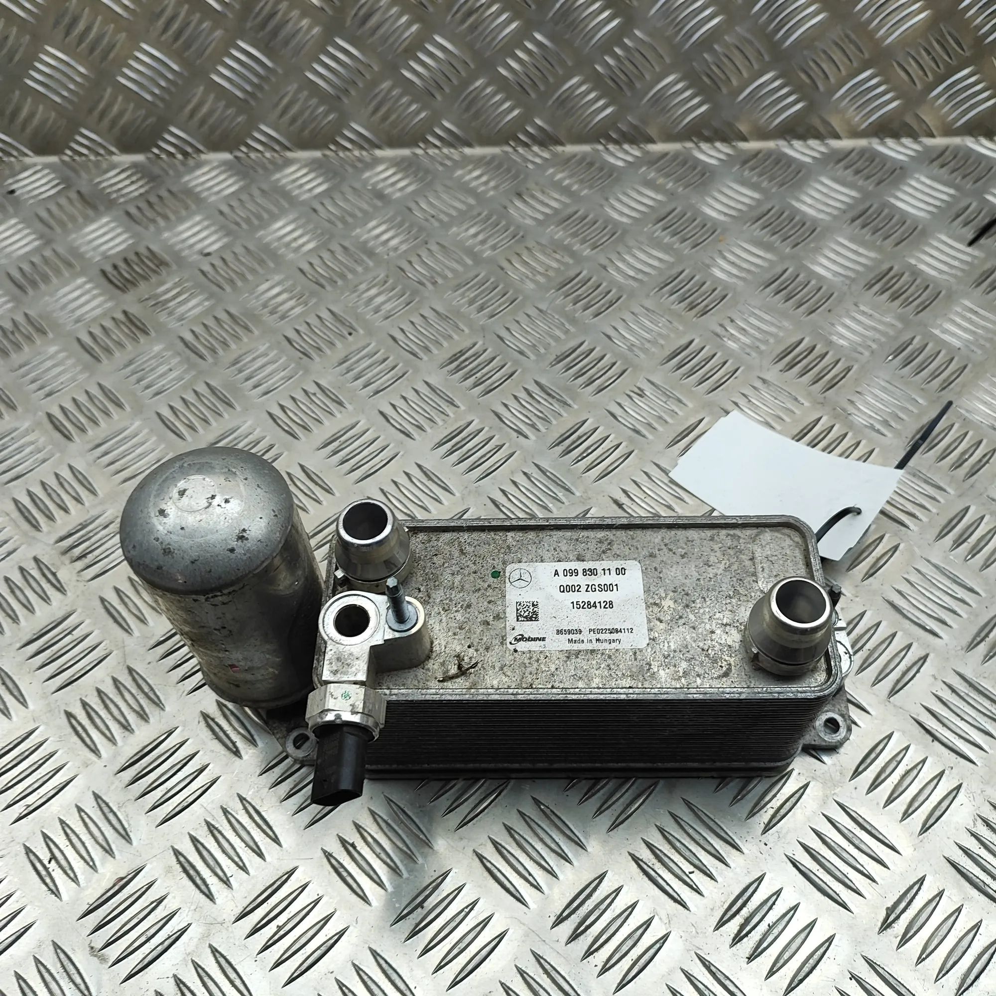 Mercedes-Benz A (W177) Battery Cooling Radiator Battery Cooling Radiator — MERCEDES BENZ EQAH24...