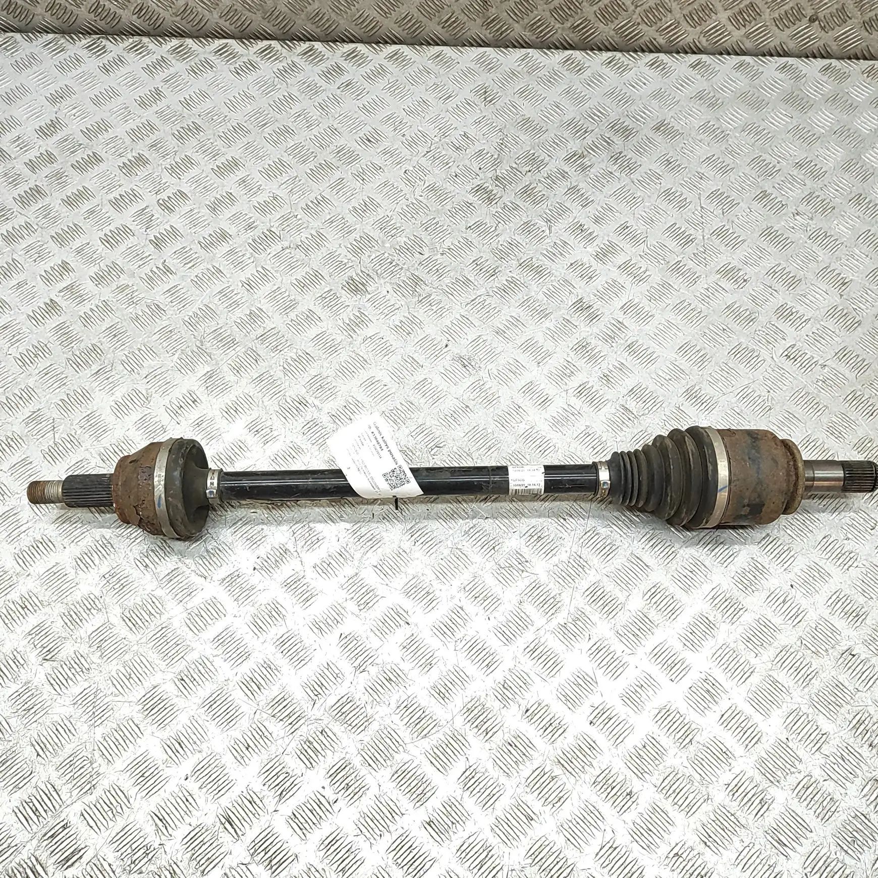 Land Rover Discovery Rear Left Driveshaft Rear Left Driveshaft — LAND ROVER DISCOVERY (V ...