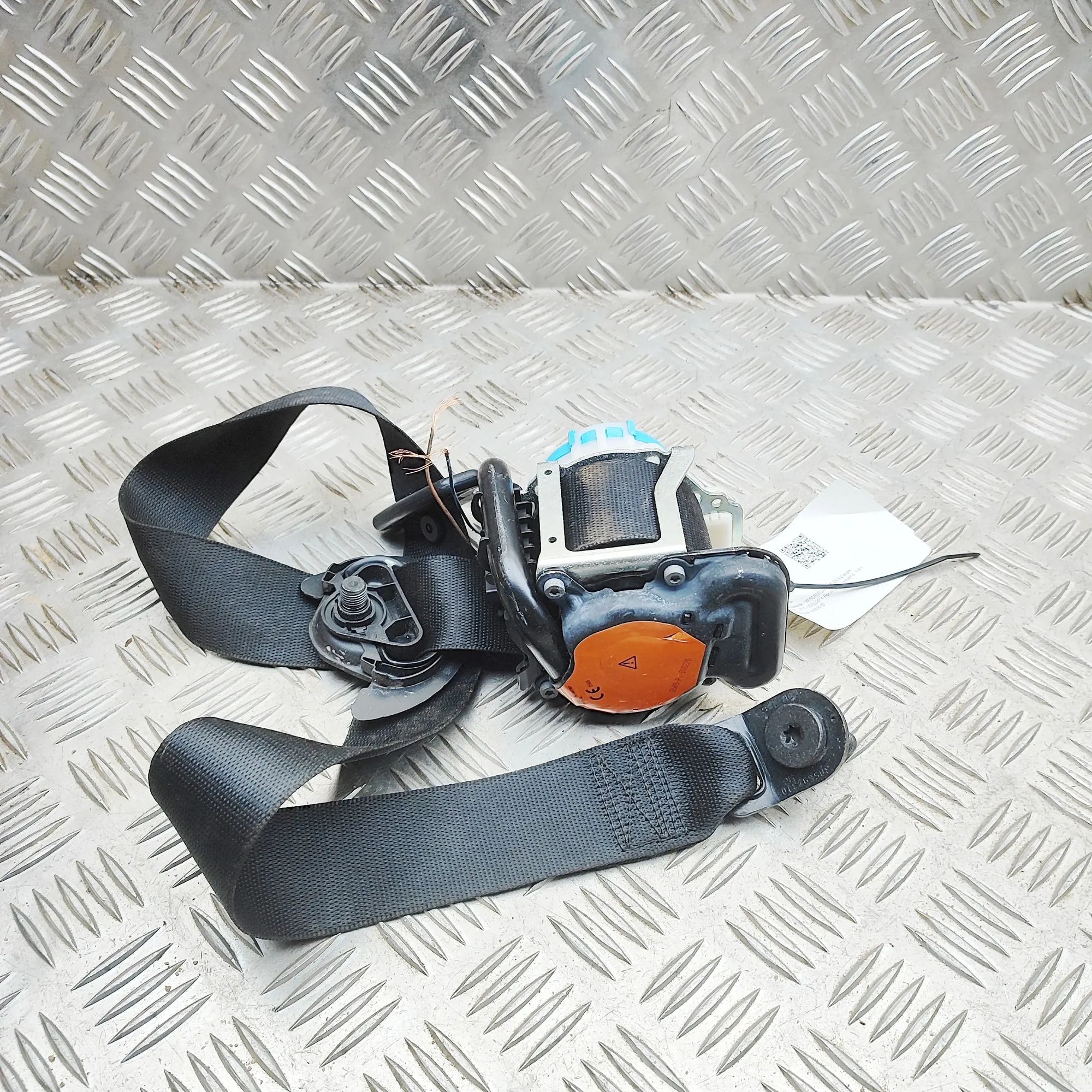Mercedes-Benz CLA (C117) Front Left Seatbelt