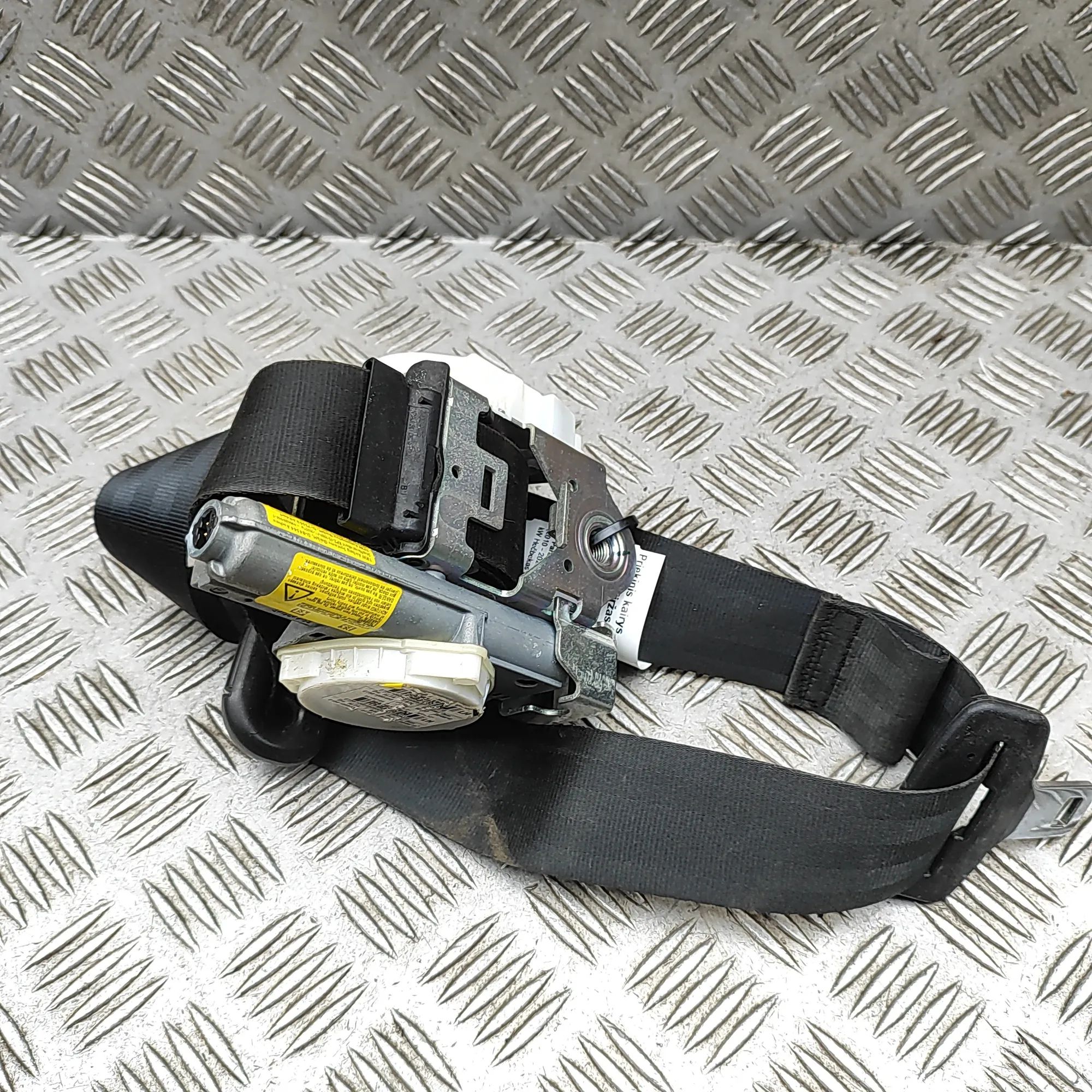 Alfa-Romeo Giulietta (940) Front Left Seatbelt
