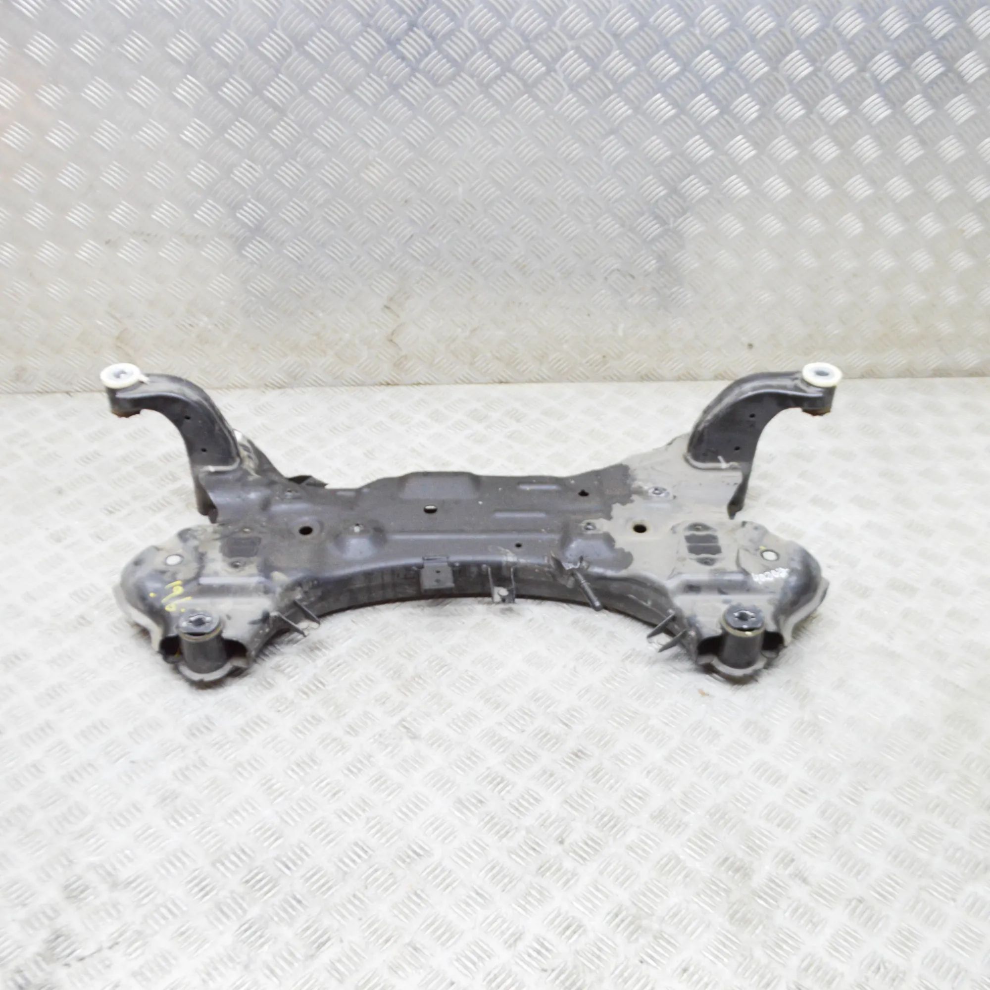 Hyundai Ioniq Front subframe Front subframe — HYUNDAI IONIQ (AE) (2016-...) ...