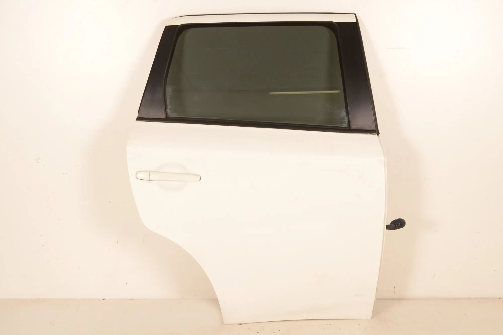 Mitsubishi Outlander Door — rear right Door — rear right — MITSUBISHI OUTLANDER (III G...