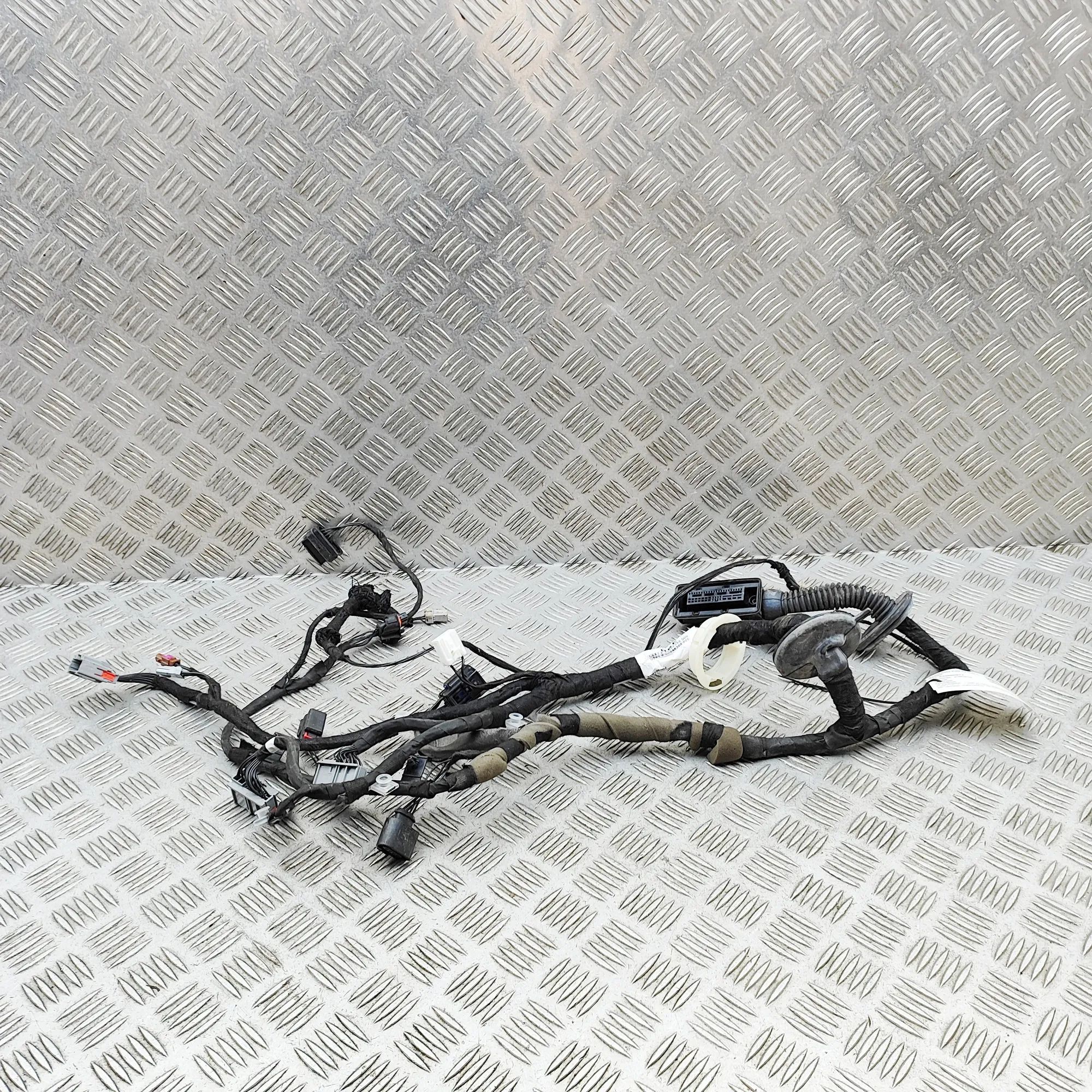 Land Rover Range Rover (L405) Door wiring — front left Door wiring — front left — LAND ROVER RANGE ROV...