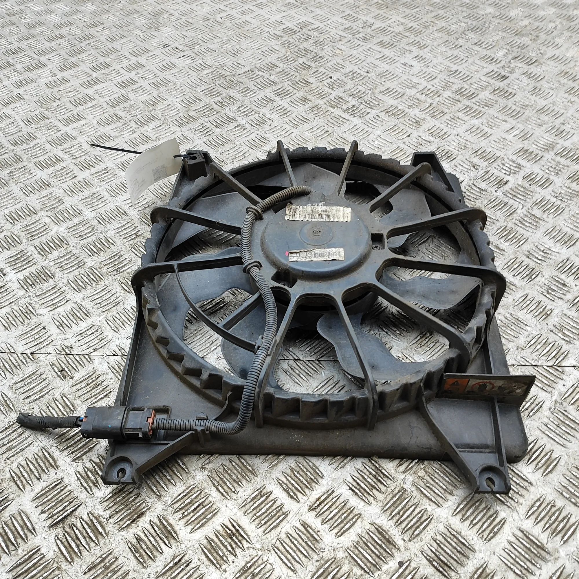 Hyundai H-1 Engine Cooling Fan Shroud Engine Cooling Fan Shroud — HYUNDAI H-1 (Cargo ...