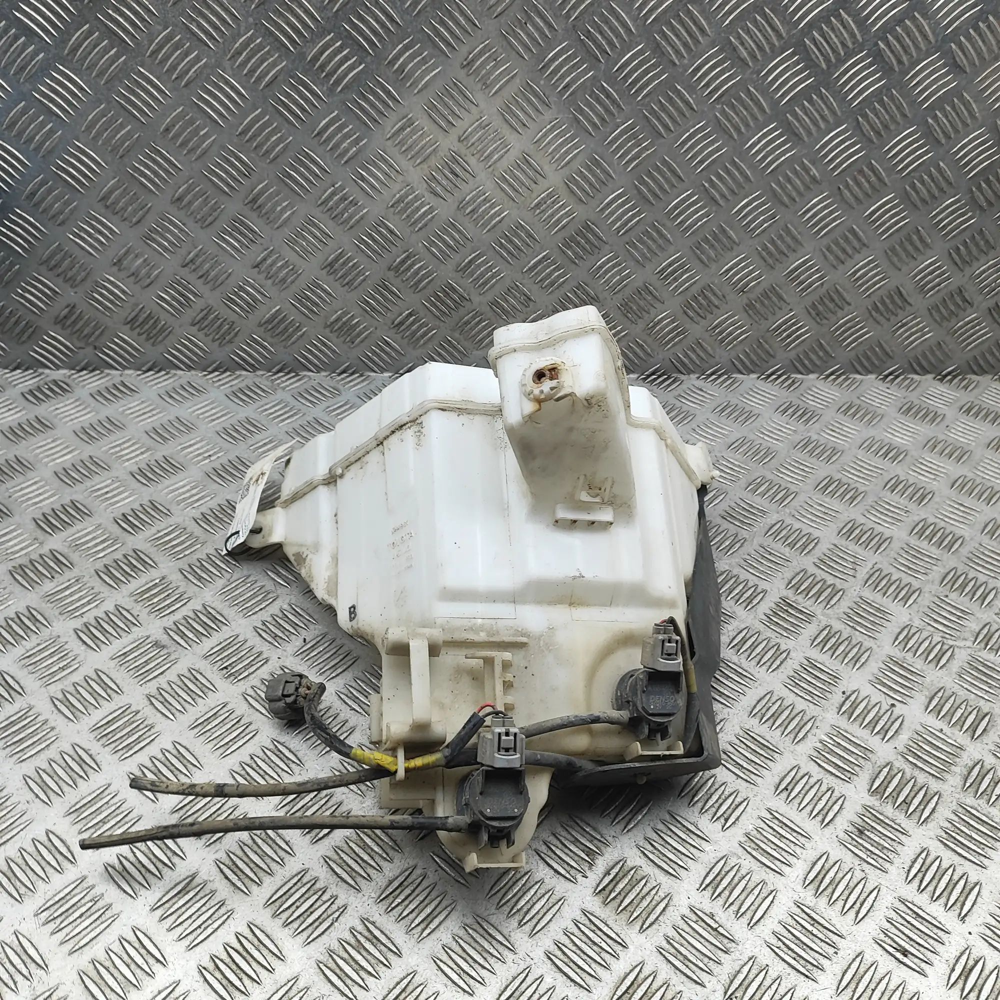 Toyota Land Cruiser 150 Window Washer Tank Window Washer Tank — TOYOTA LAND CRUISER (_J15_...