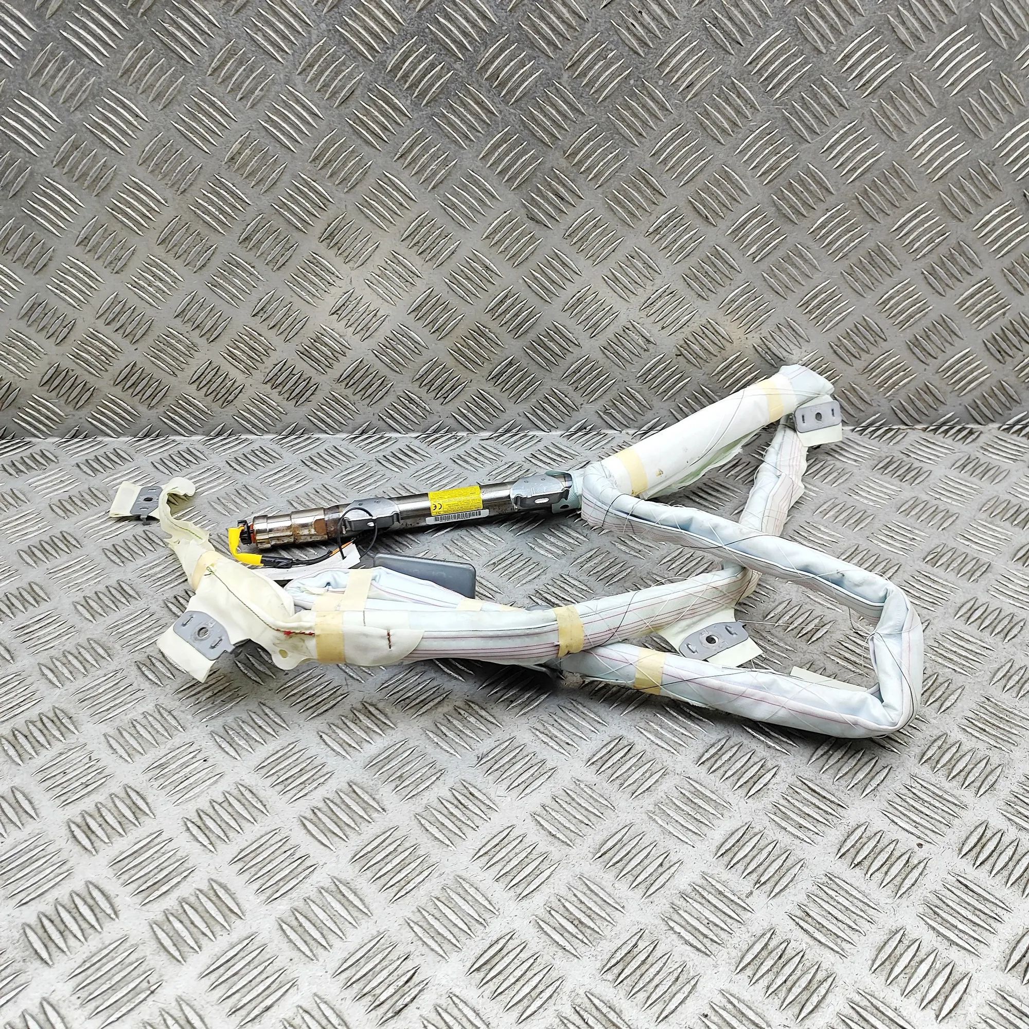 Toyota Hilux Left Side Roof Safety Curtain SRS Left Side Roof Safety Curtain SRS — TOYOTA HILU...