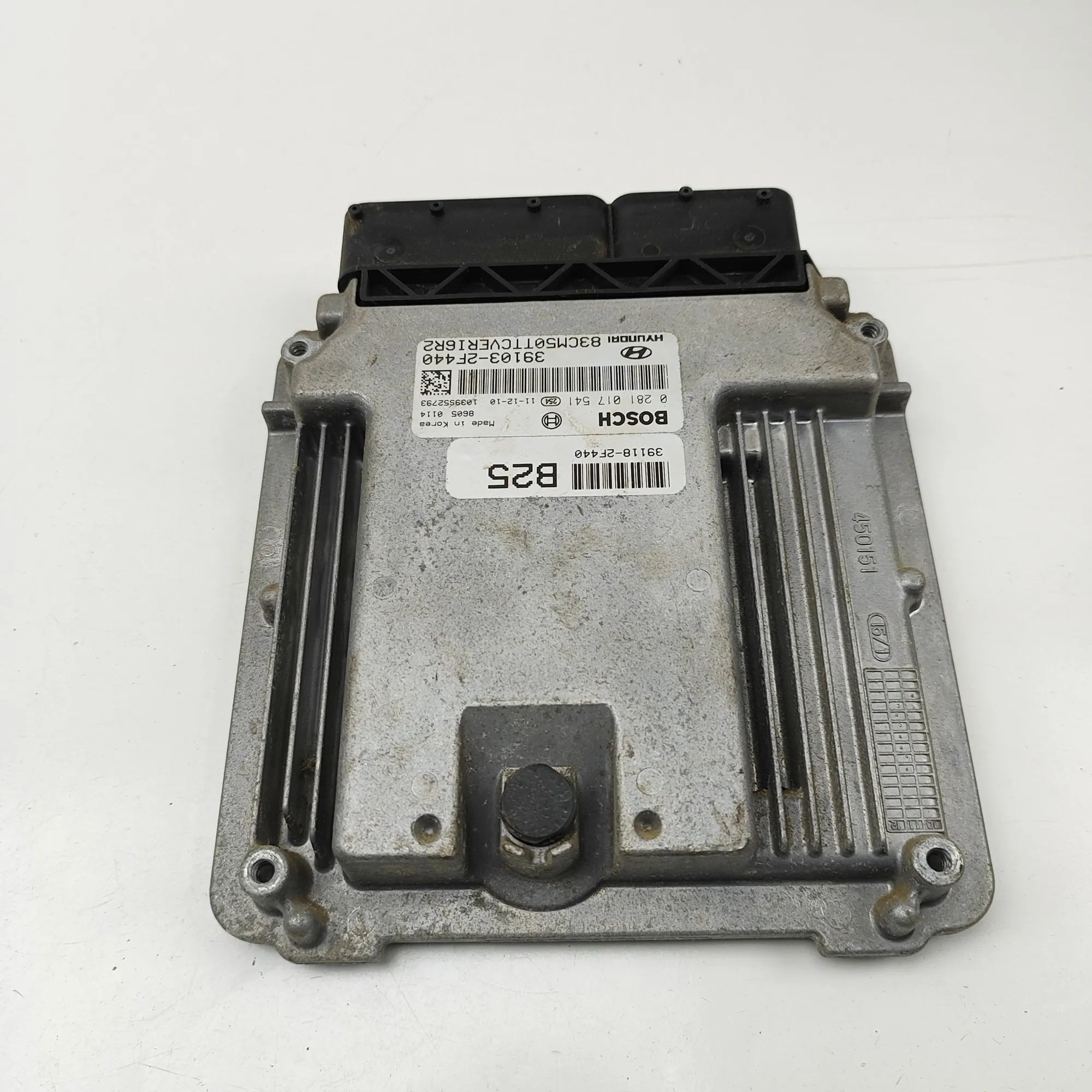Hyundai Santa Fe Engine Control Unit Engine Control Unit — HYUNDAI SANTA (FÉ II CM) ...