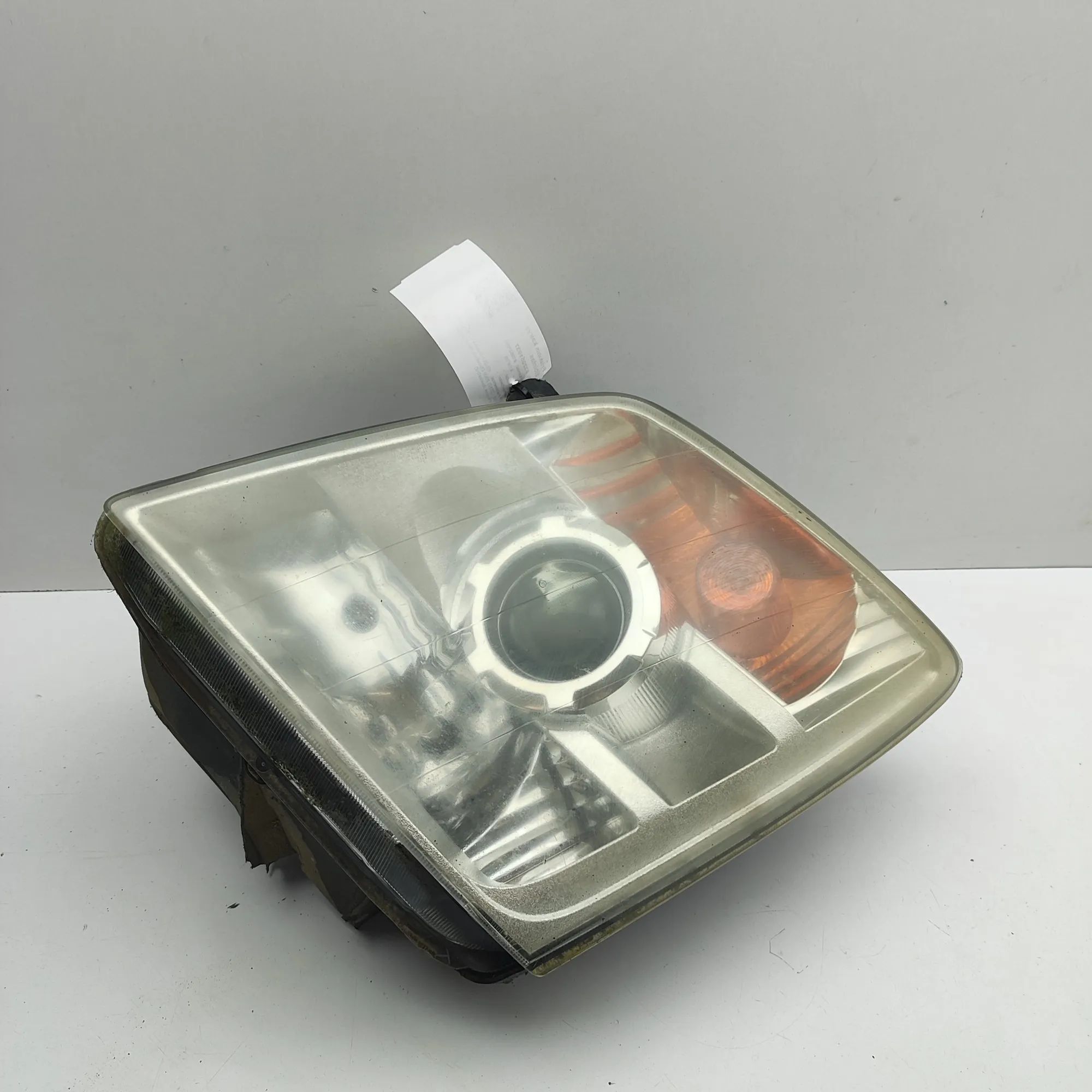Isuzu D-Max Front Left Headlight Front Left Headlight — ISUZU D-MAX (I TFR, TFS)...