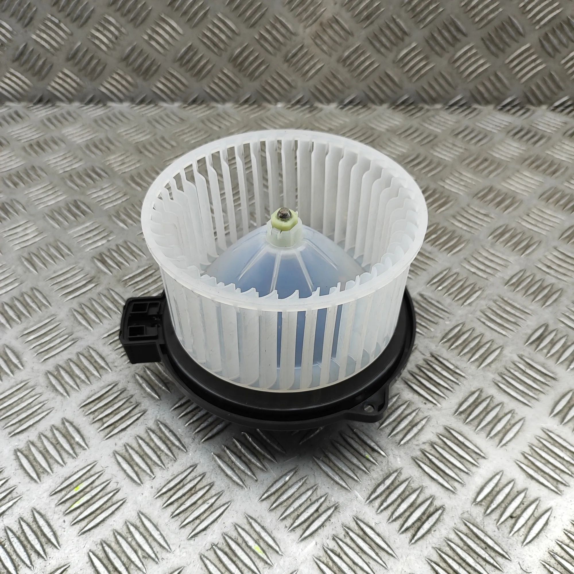 Mazda 3 (BP) Heater Blower Fan Heater Blower Fan — MAZDA 3 (Hatchback BP) (201...