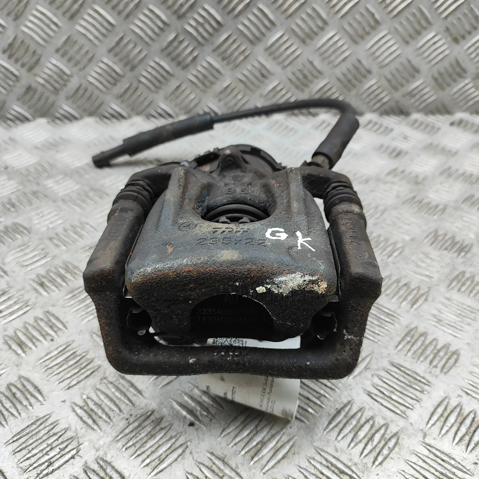 Mercedes-Benz GLA (X156) Brake caliper — rear left Brake caliper — rear left — MERCEDES BENZ GLA (...