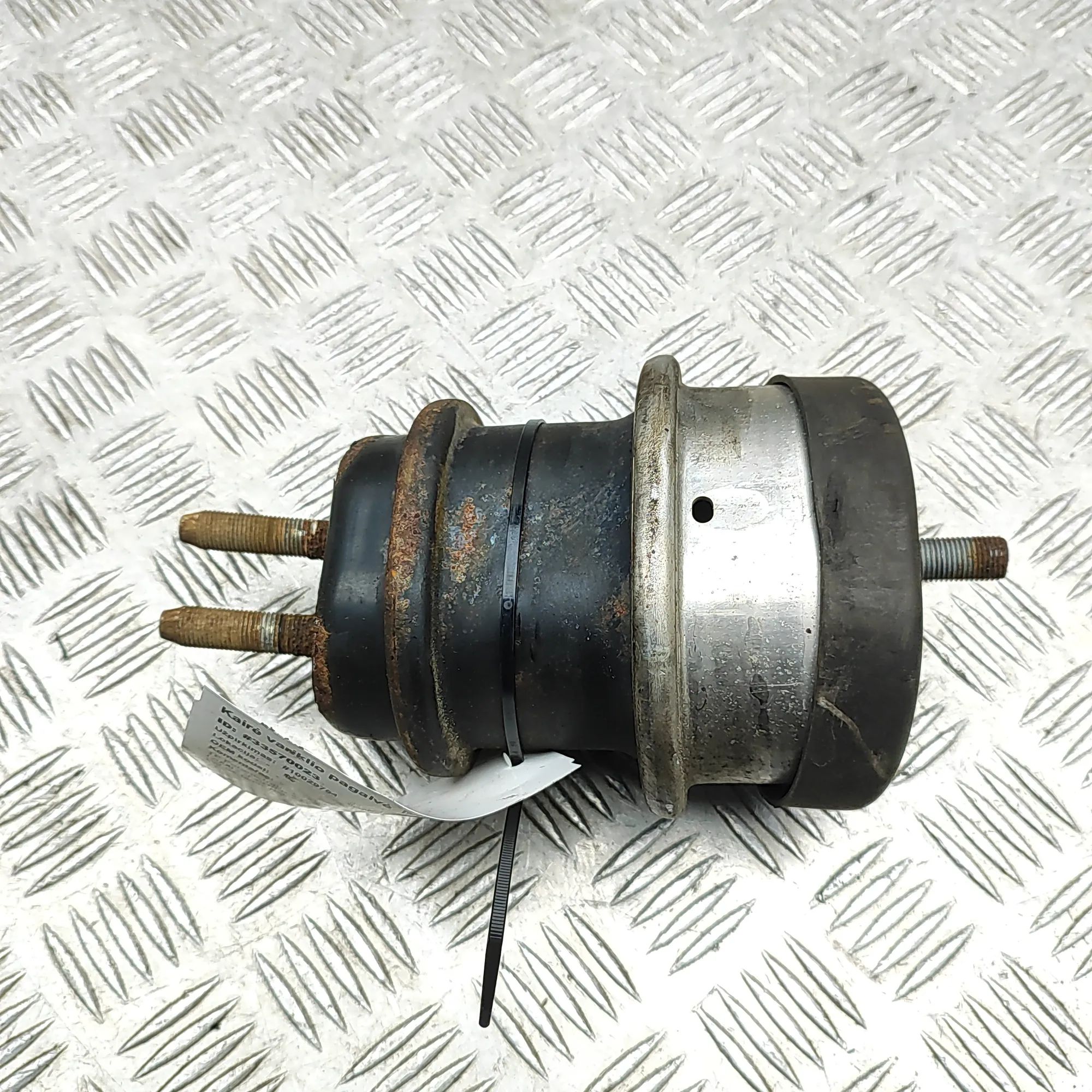 Lexus LS Left Side Engine Mount Left Side Engine Mount — LEXUS LS (_F4_) (2006-...