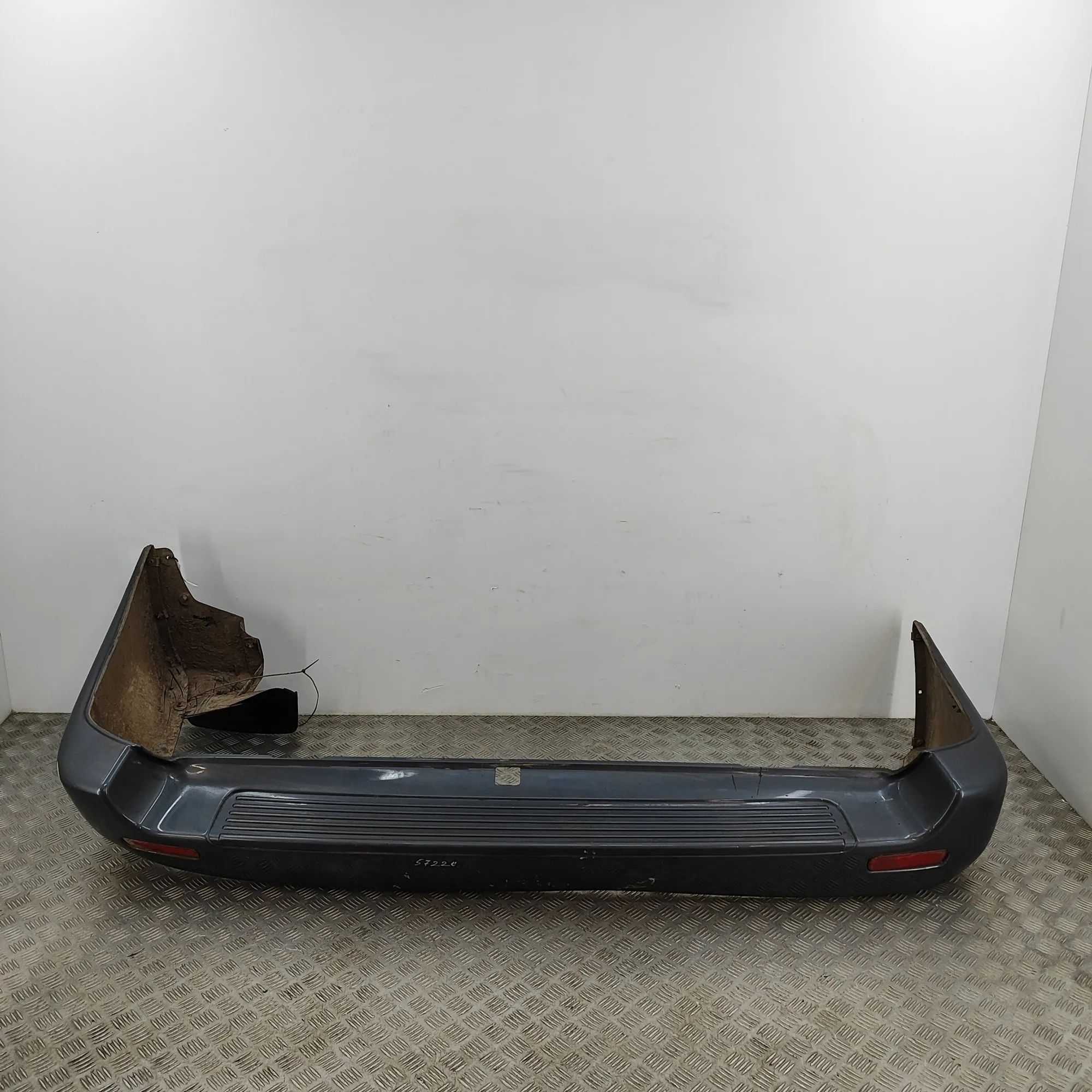 Toyota Land Cruiser 100 Bumper rear Bumper rear — TOYOTA LAND CRUISER (100 _J1_) (1...