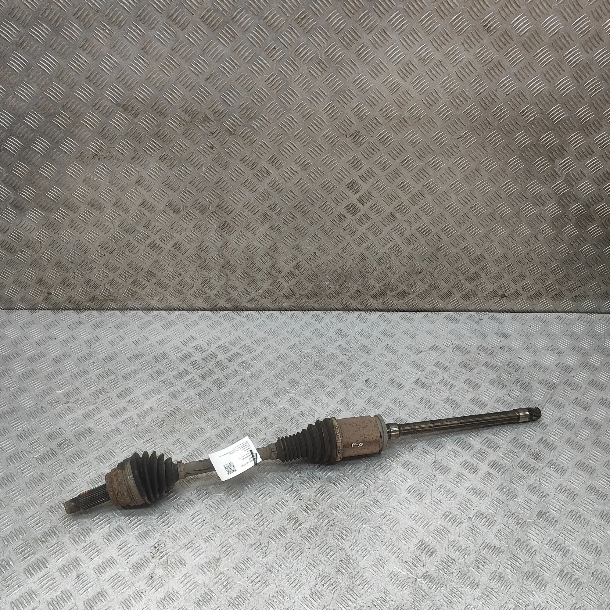 BMW X5 (E70) Front Right Driveshaft Front Right Driveshaft — BMW X5 (E70) (2006-201...