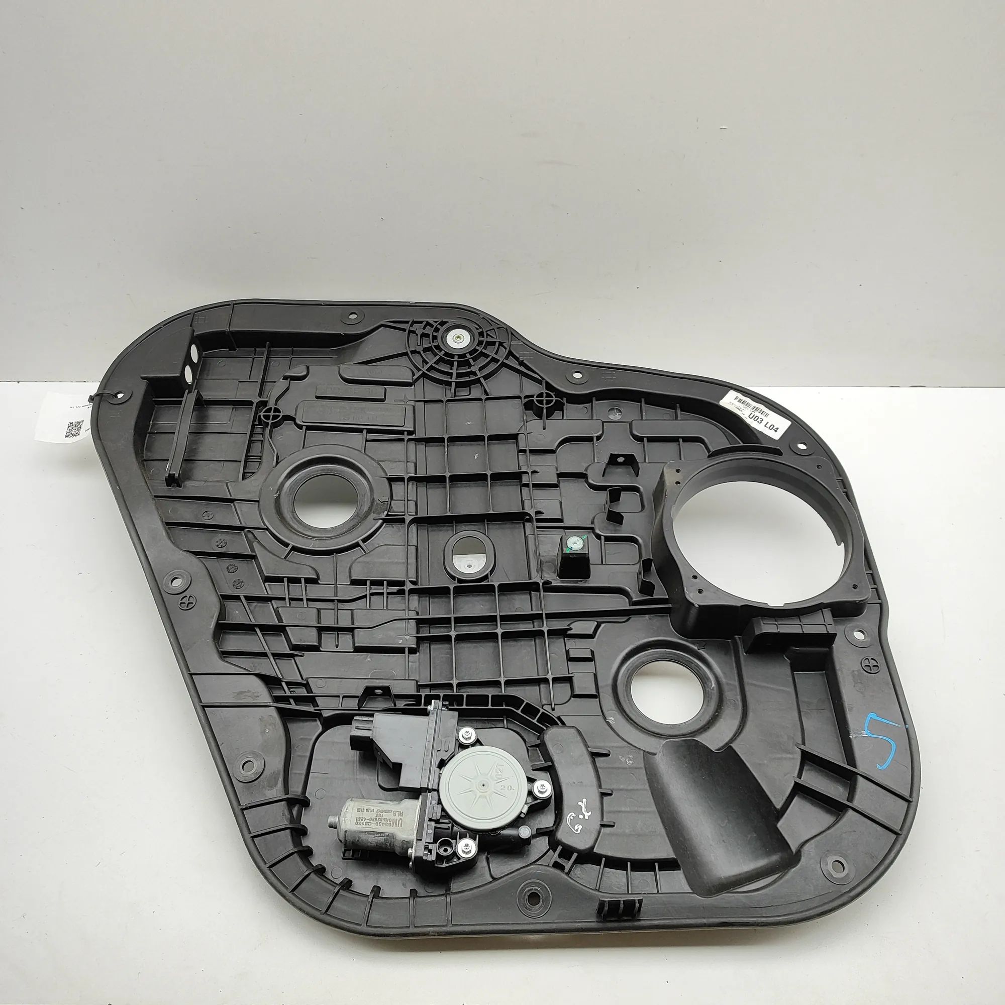 Kia Sorento Rear Left Door Window Regulator Rear Left Door Window Regulator — KIA SORENTO (...