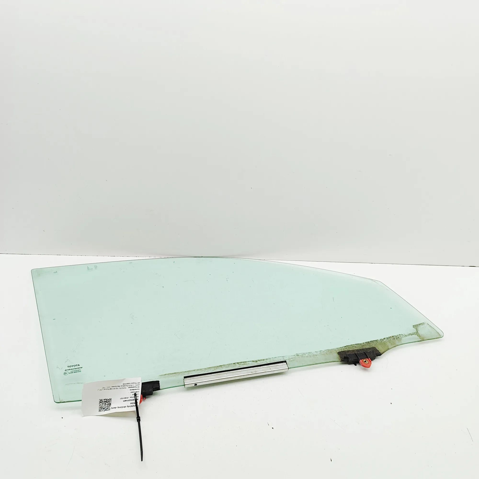 Toyota Hilux Front Right Door Window Front Right Door Window — TOYOTA HILUX (VIII Pi...