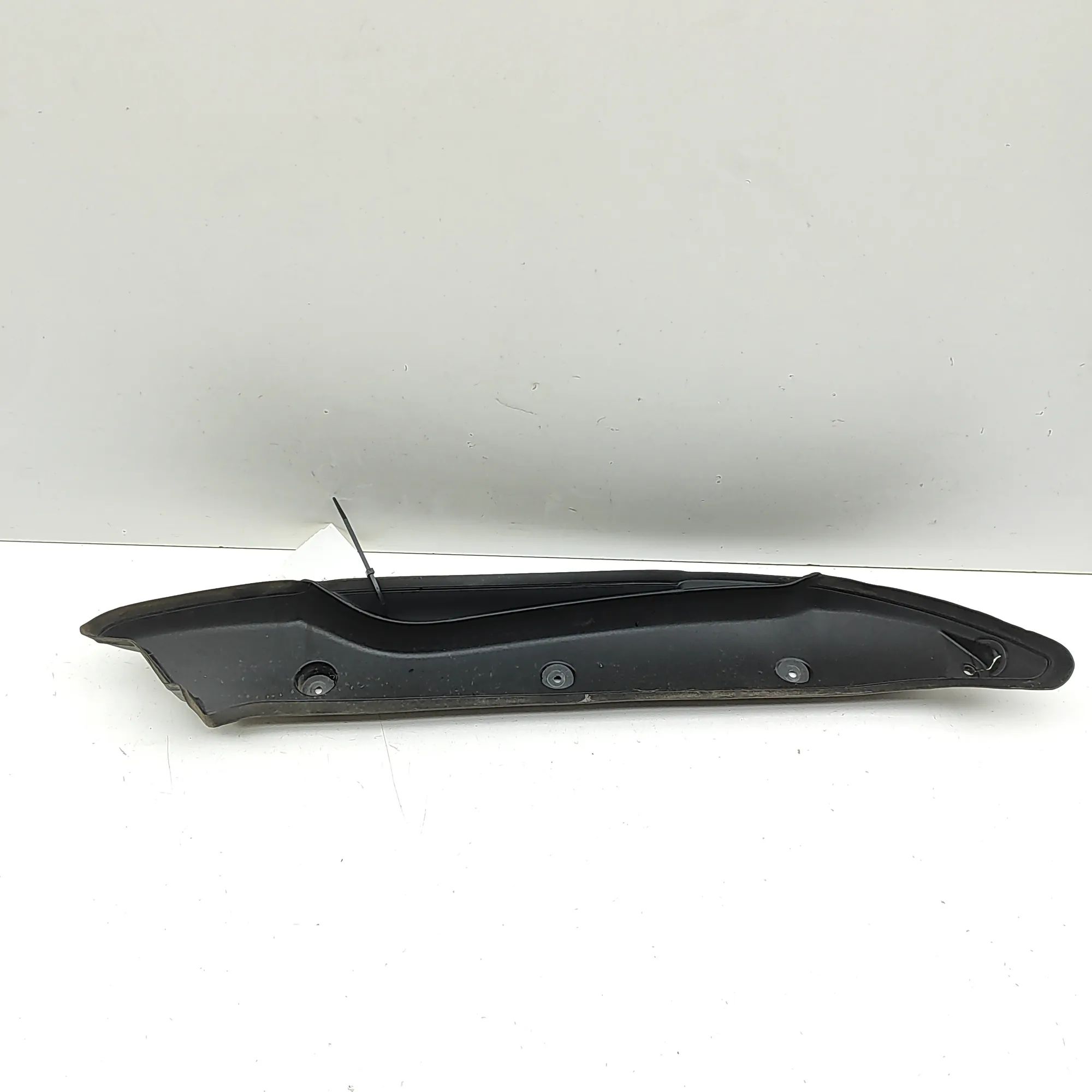 Porsche Taycan Plastic fender panel — front left