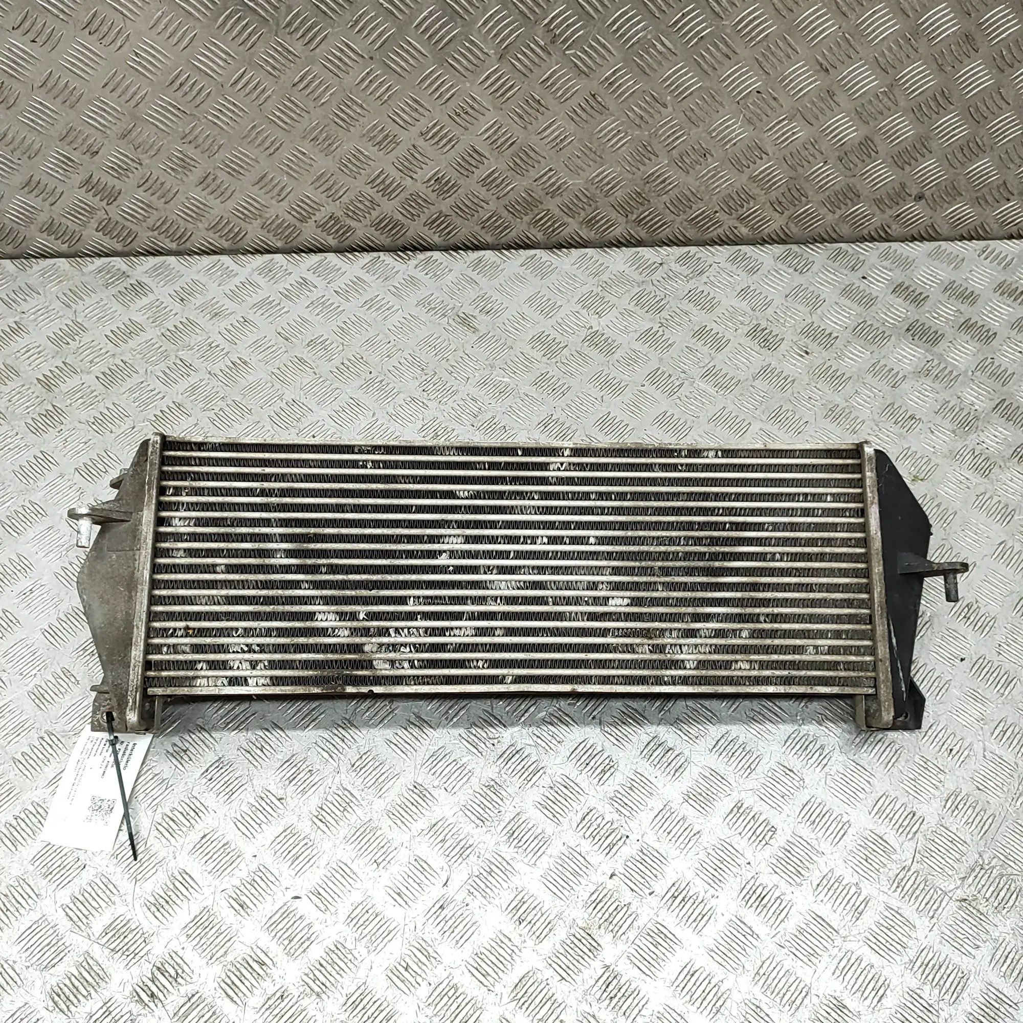 Land Rover Defender Intercooler radiator Intercooler radiator — LAND ROVER DEFENDER (L31...