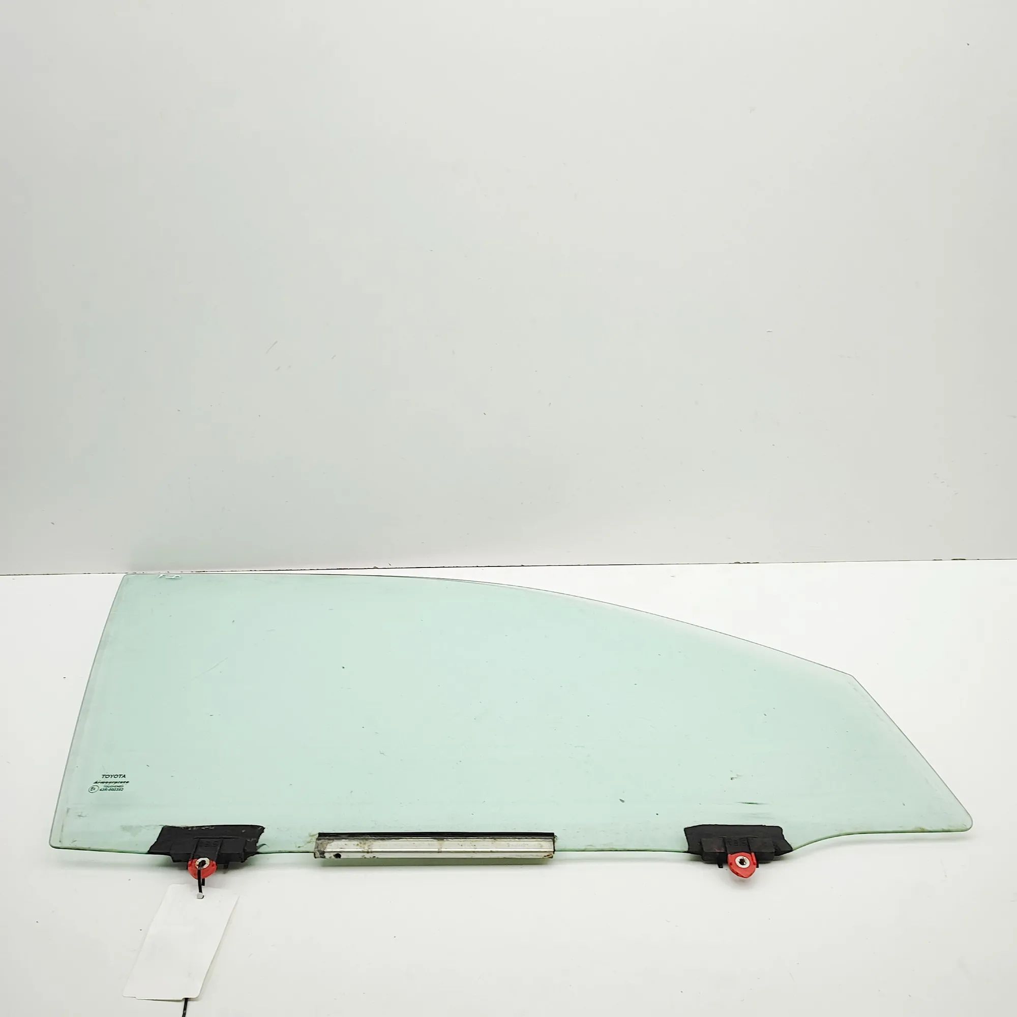 Toyota Hilux Front Right Door Window Front Right Door Window — TOYOTA HILUX (VIII Pi...