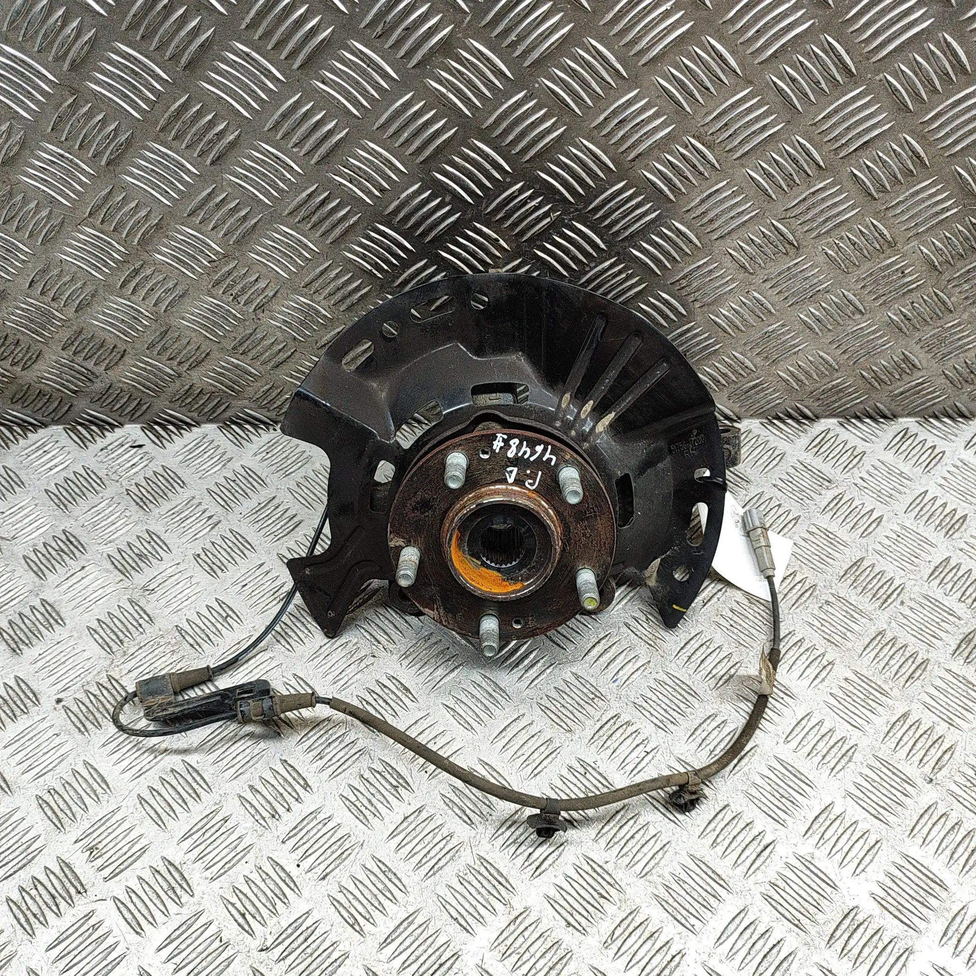 Kia Ceed (CD) Front Right Wheel Hub Front Right Wheel Hub — KIA XCEED (CD) (2020-.....
