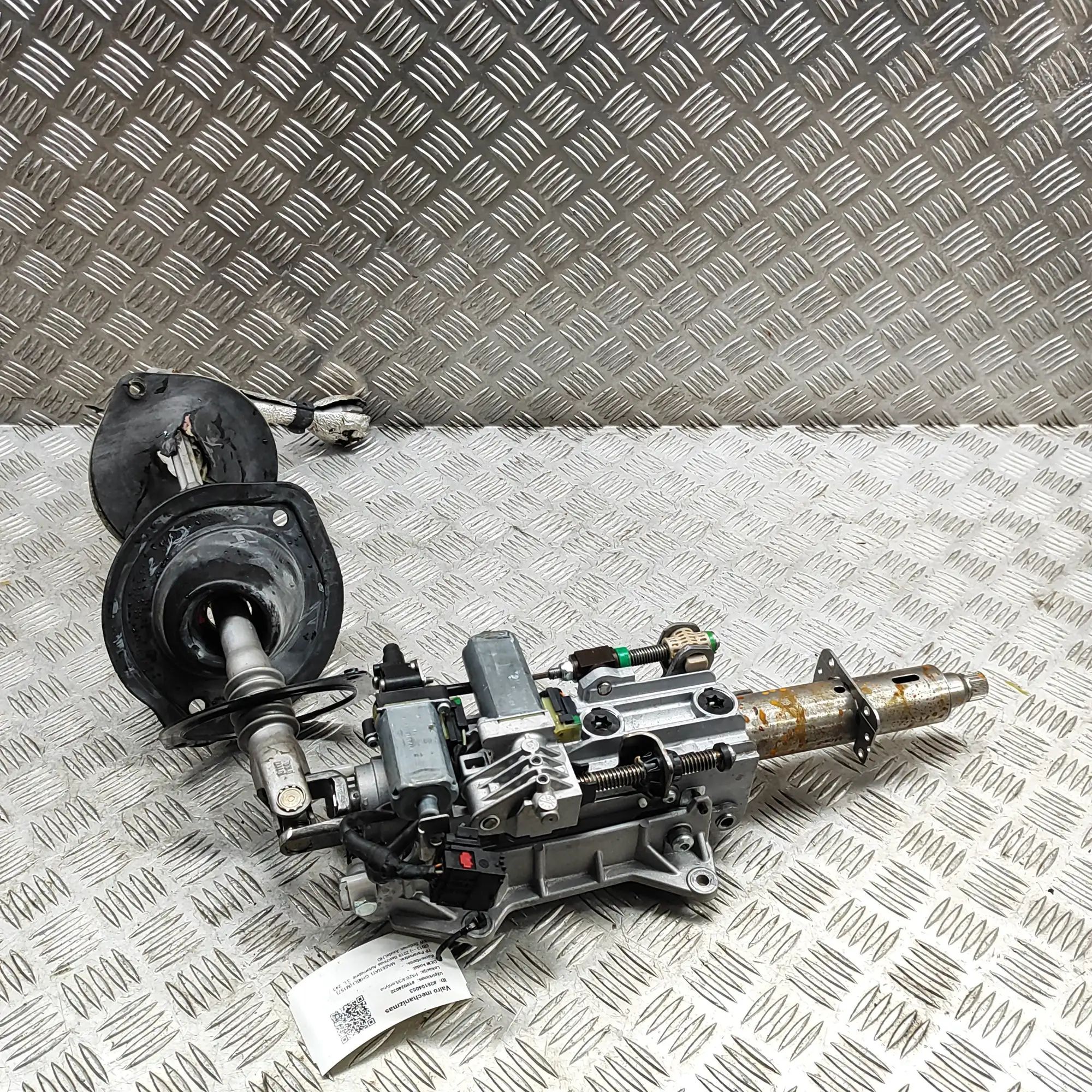 Maserati Ghibli Steering Column Mechanism Steering Column Mechanism — MASERATI GHIBLI (M1...