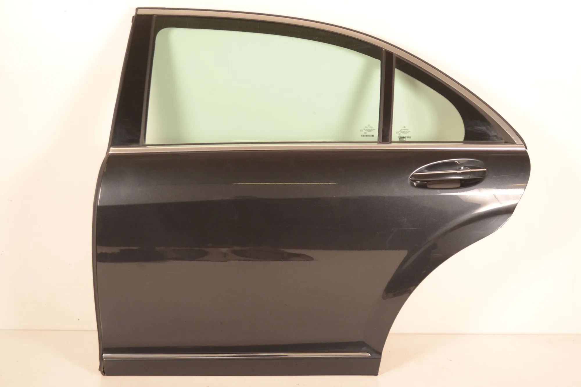 Mercedes-Benz A (W169) Door — rear left Door — rear left — MERCEDES BENZ S-CLASS (W221)...