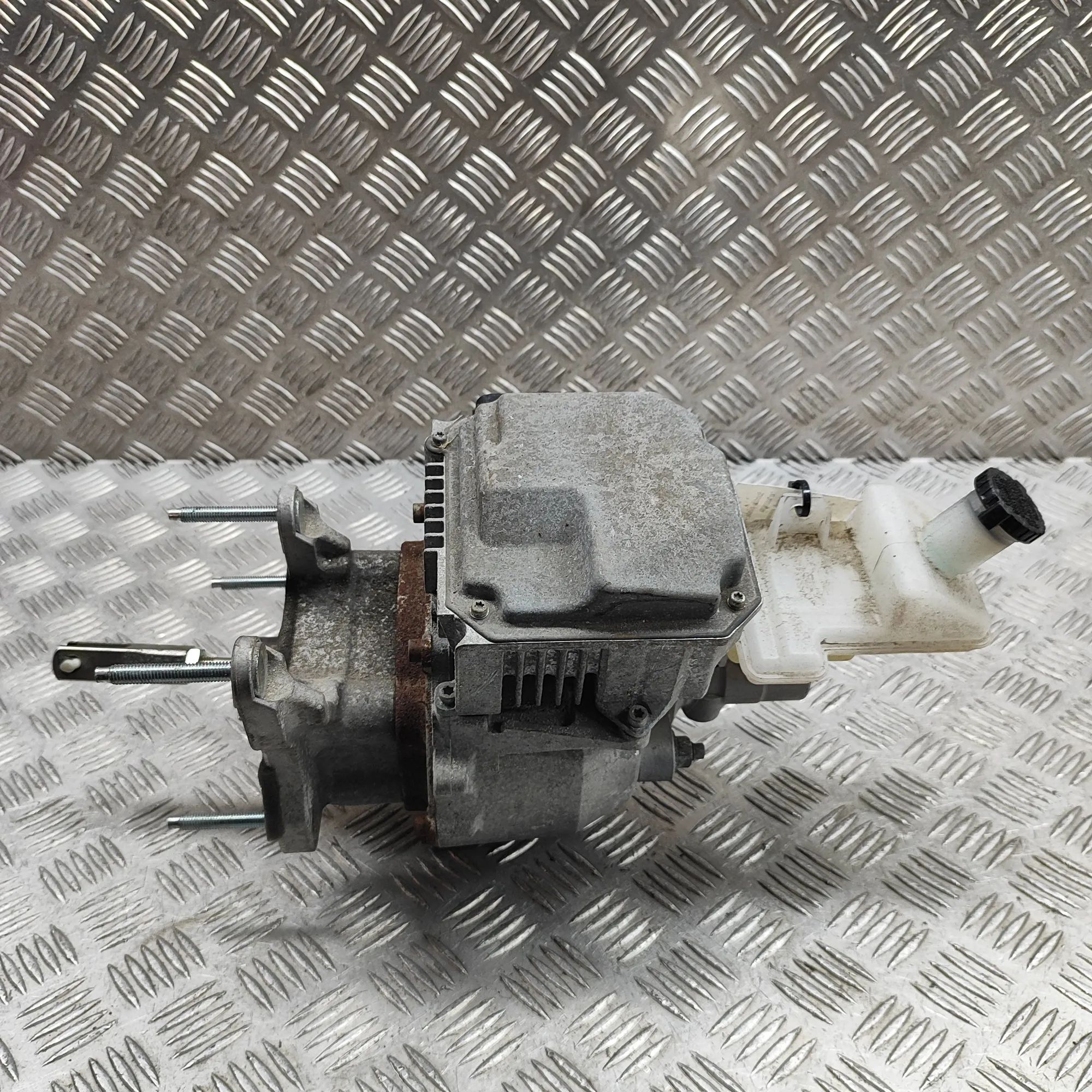 Nissan Leaf Brake Servo Booster Brake Servo Booster — NISSAN LEAF (ZE1) (2017-....