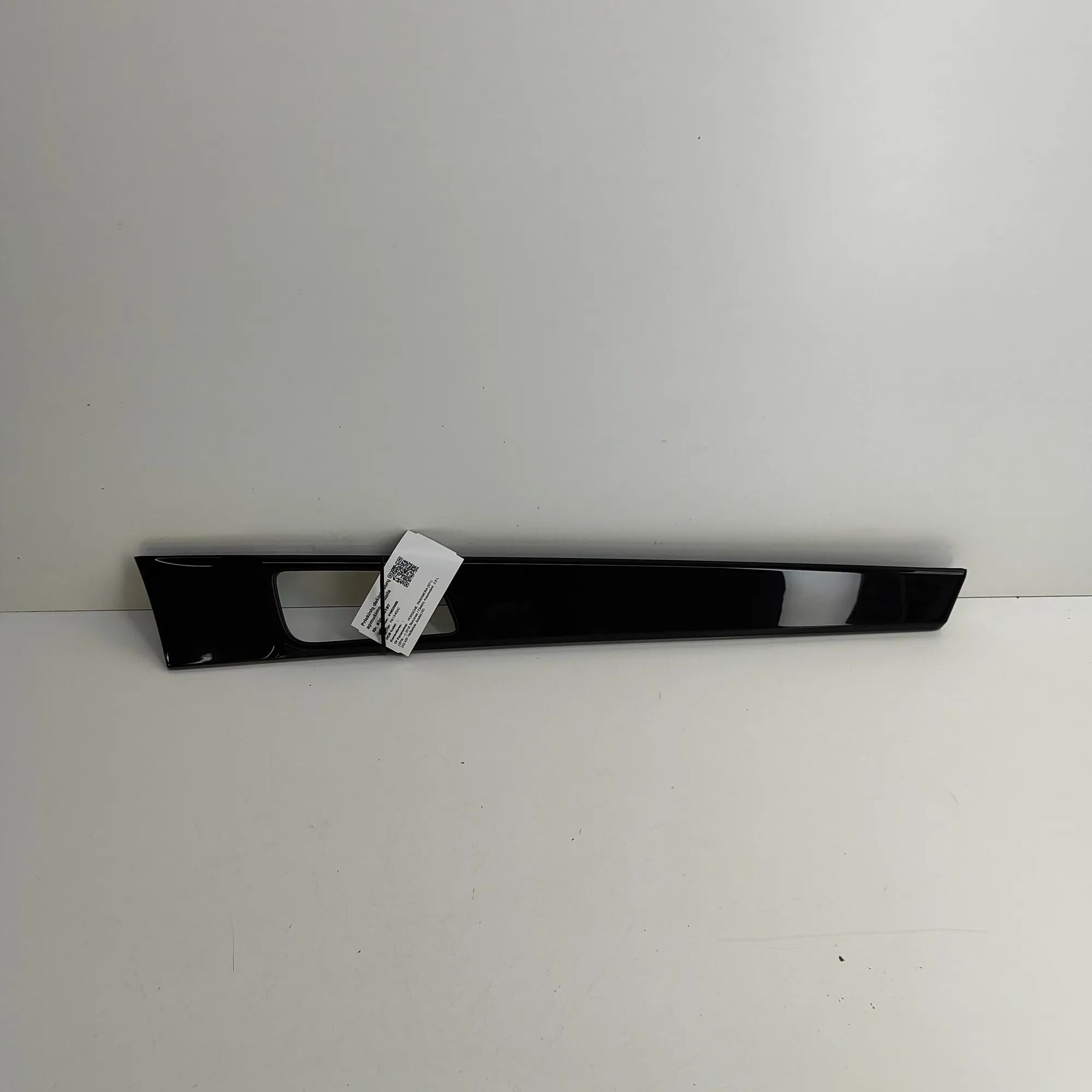 Porsche Panamera Door panel trim — front right