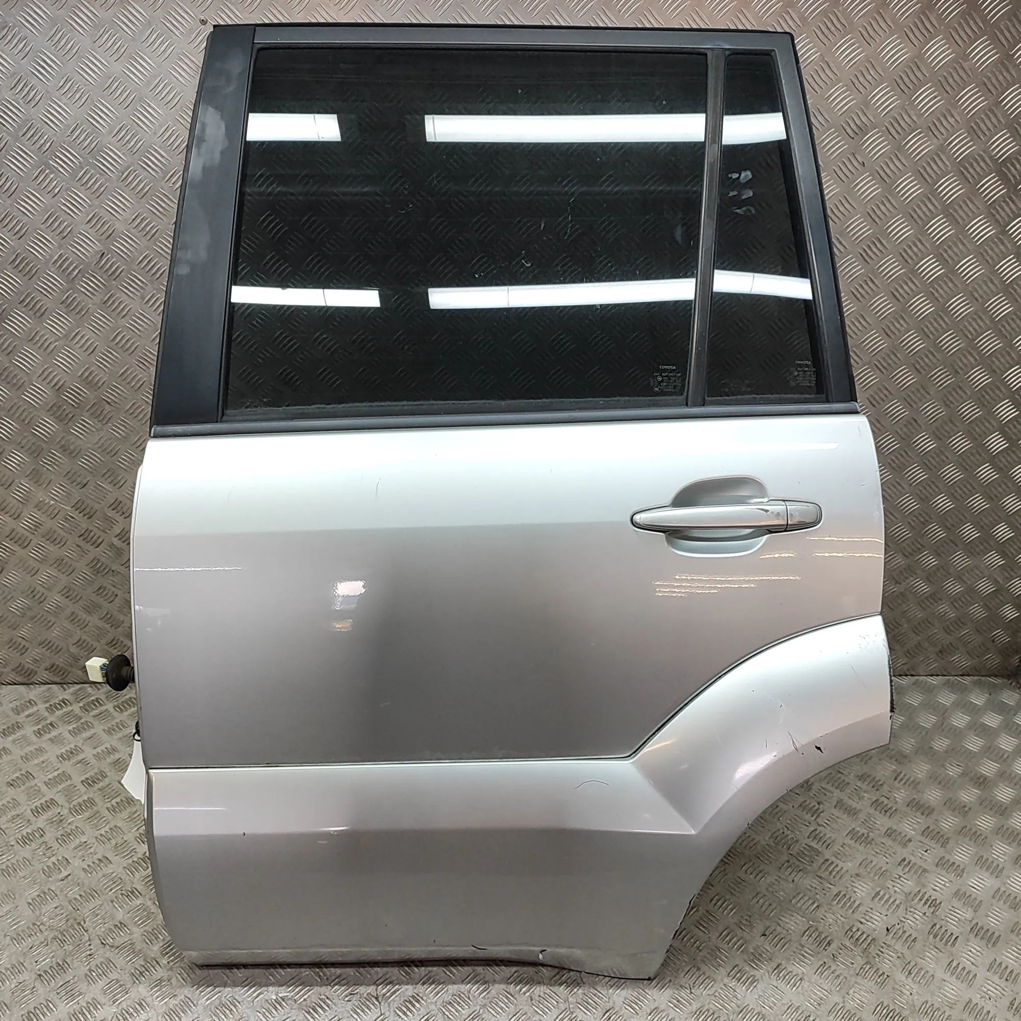 Toyota Land Cruiser 100 Door — rear left Door — rear left — TOYOTA LAND CRUISER (120 _J1...