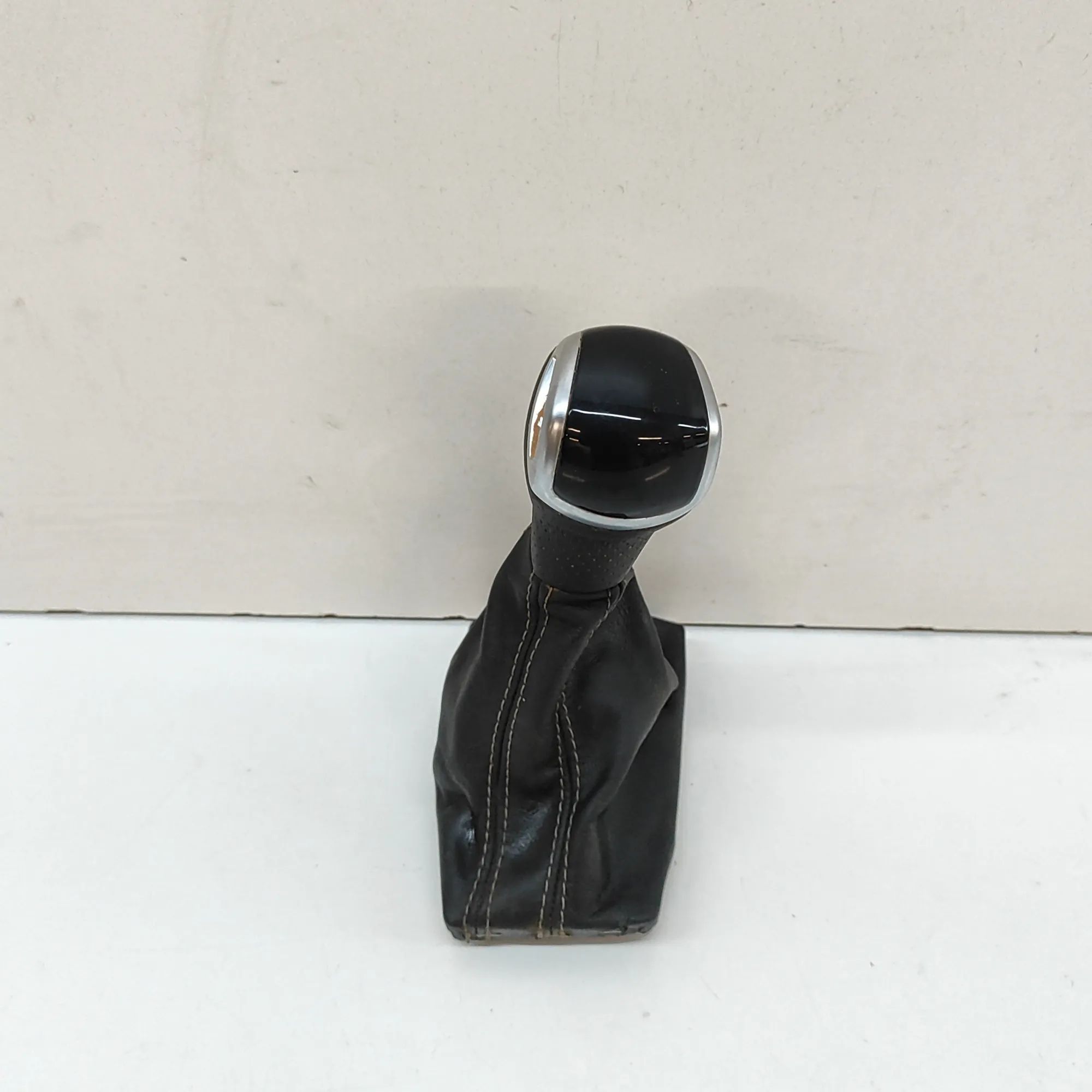 Audi Q3 (F3) Gear lever knob Gear lever knob — AUDI Q3 (Sportback F3N) (2019...