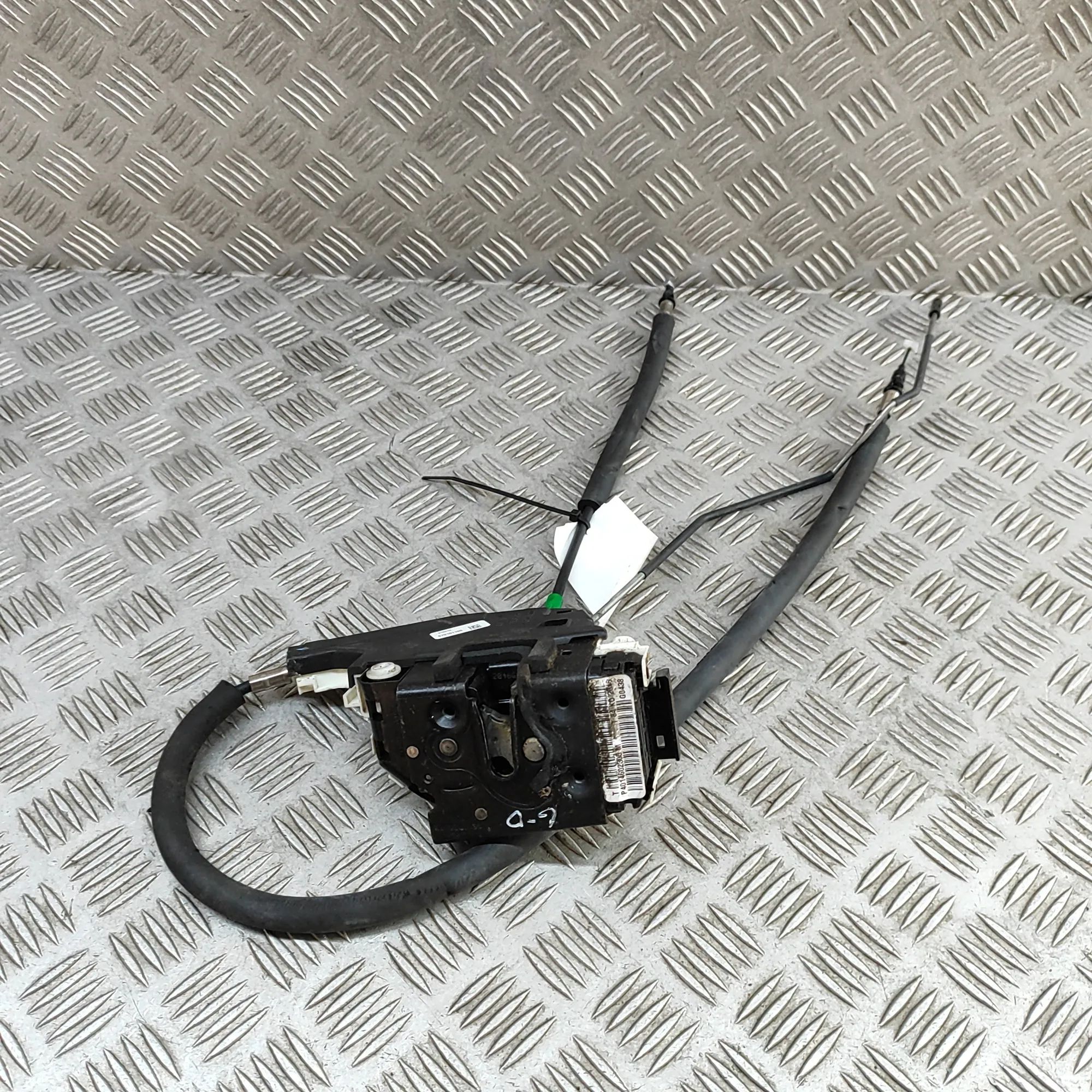 Maserati Levante Door lock — rear right Door lock — rear right — MASERATI LEVANTE (SUV ...