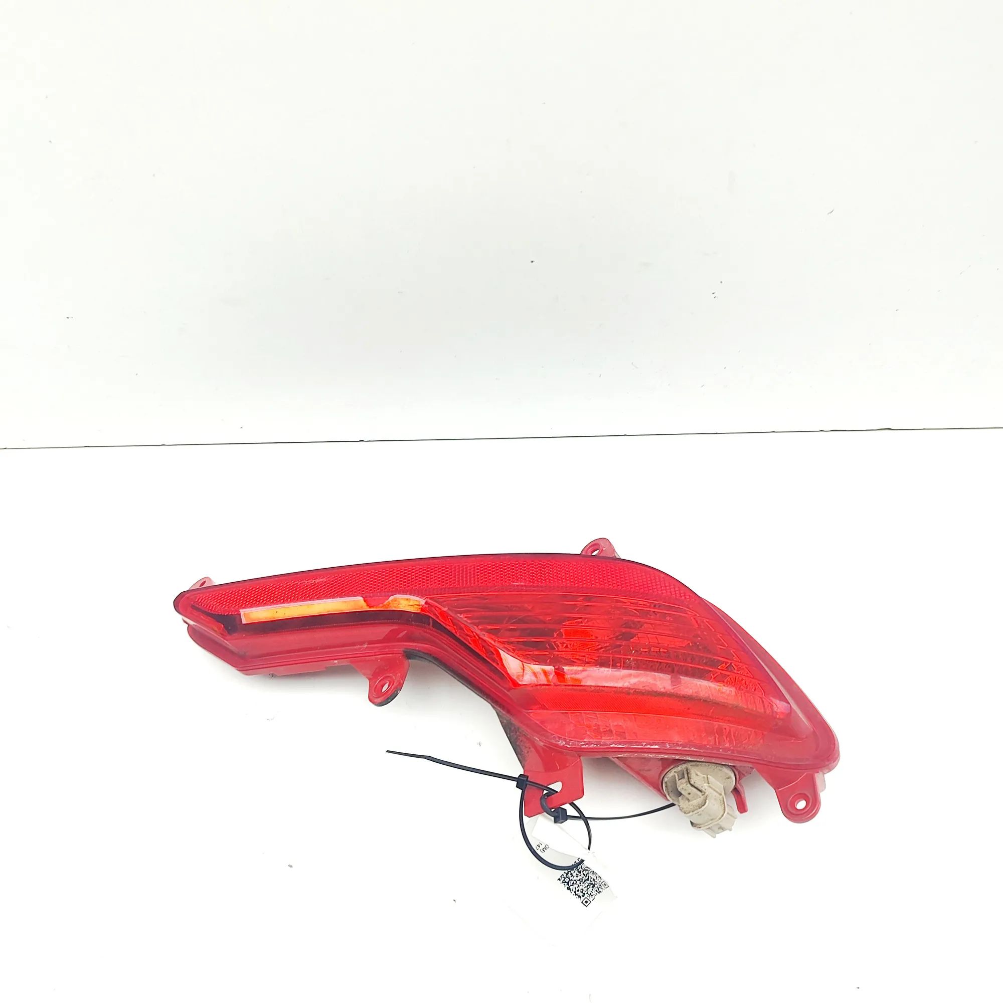 Hyundai Santa Fe Rear Right Fog Light Rear Right Fog Light — HYUNDAI SANTA (FÉ III DM...