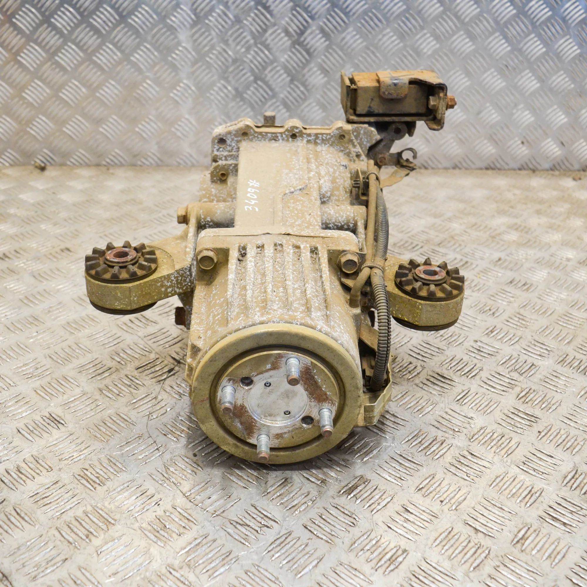 Mitsubishi Outlander takatasauspyörästö Rear differential — MITSUBISHI OUTLANDER (II CW...