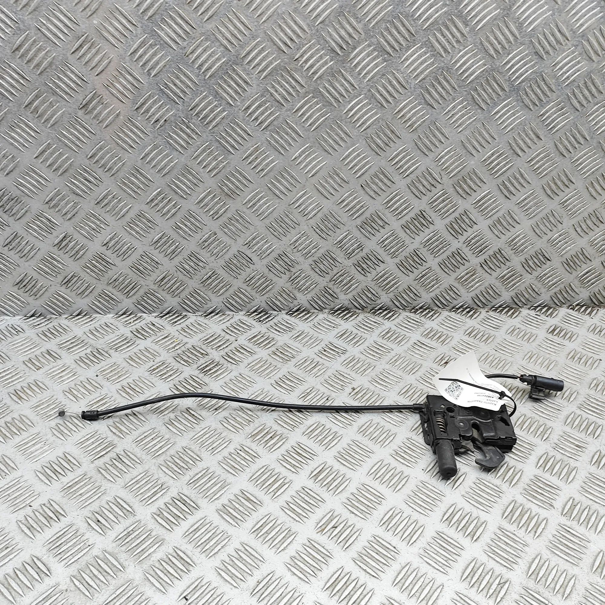Volkswagen Arteon Bonnet lock — left Bonnet lock — left — VW ARTEON (3H7) (2017-...)...