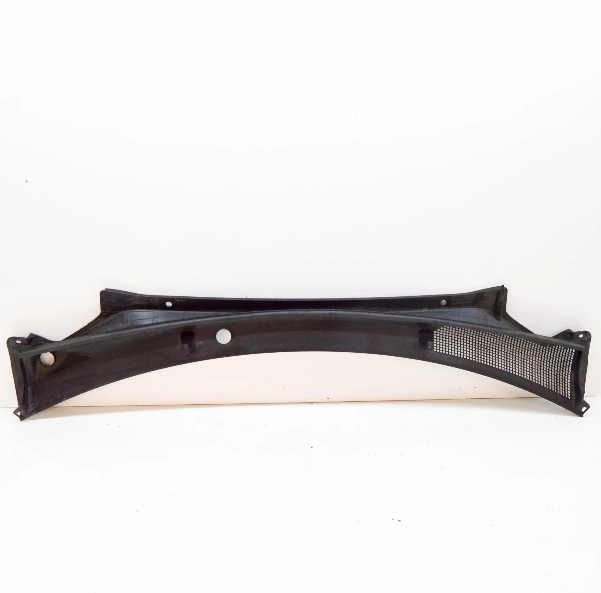 Hyundai Ioniq Front Wiper Cowl Trim Front Wiper Cowl Trim — HYUNDAI IONIQ (5 NE) (2...