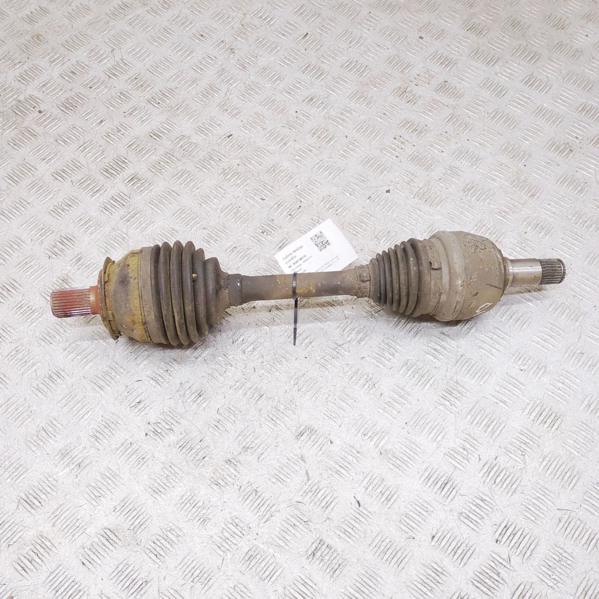 Mercedes-Benz CLA (C117) Front Left Driveshaft