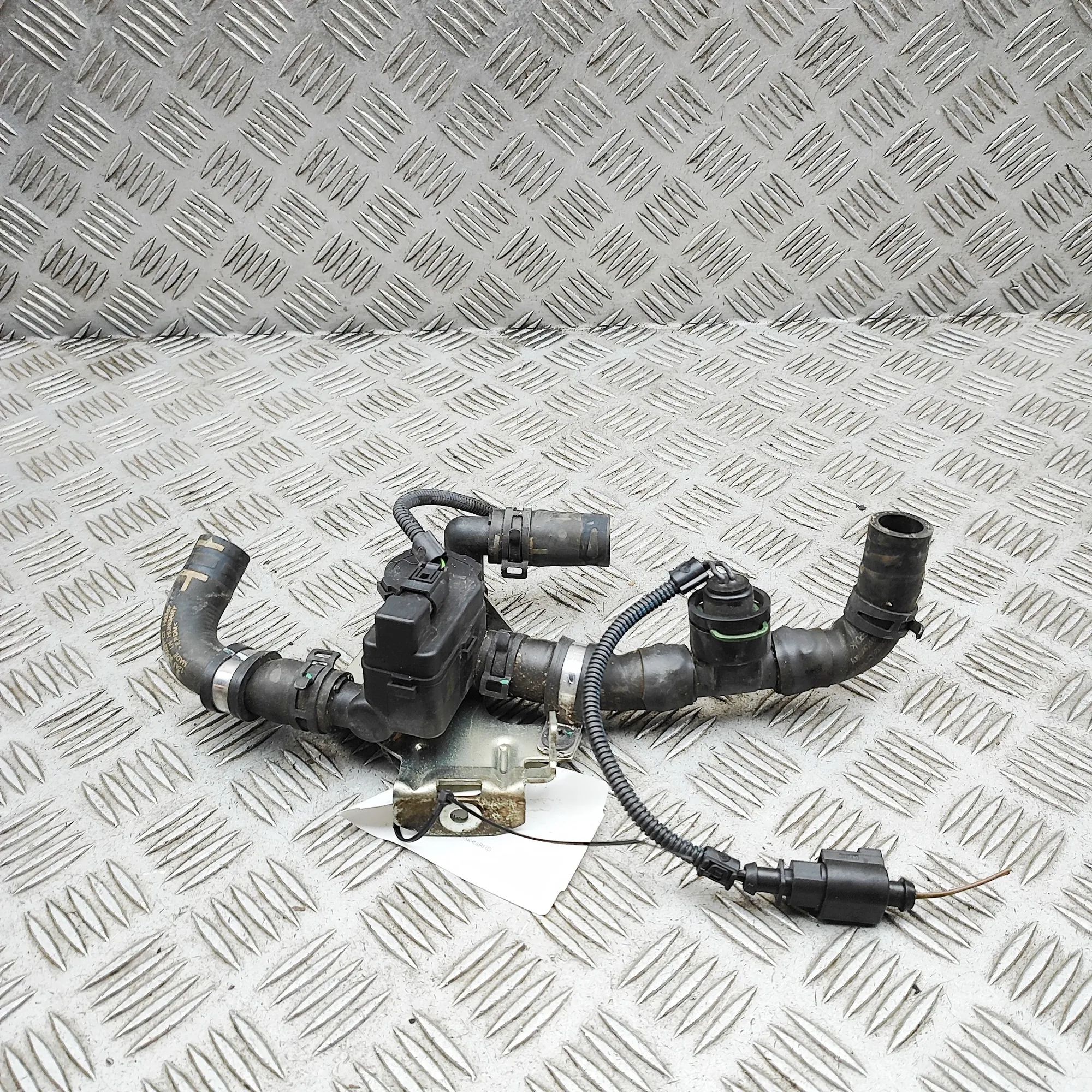 Porsche Panamera Solenoid valve
